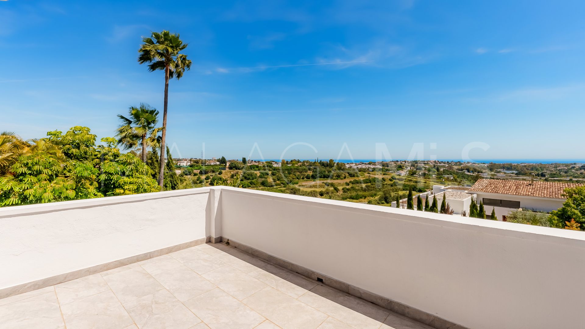 Villa for sale in Benahavis