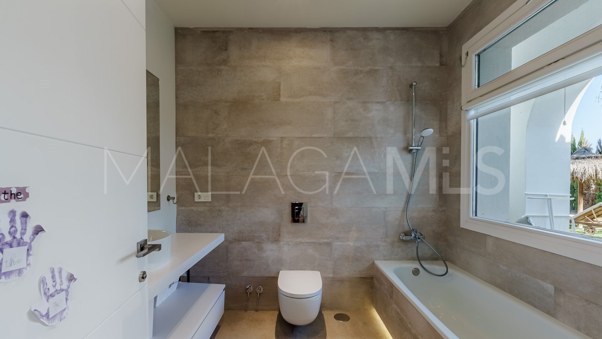 Villa for sale in Benahavis