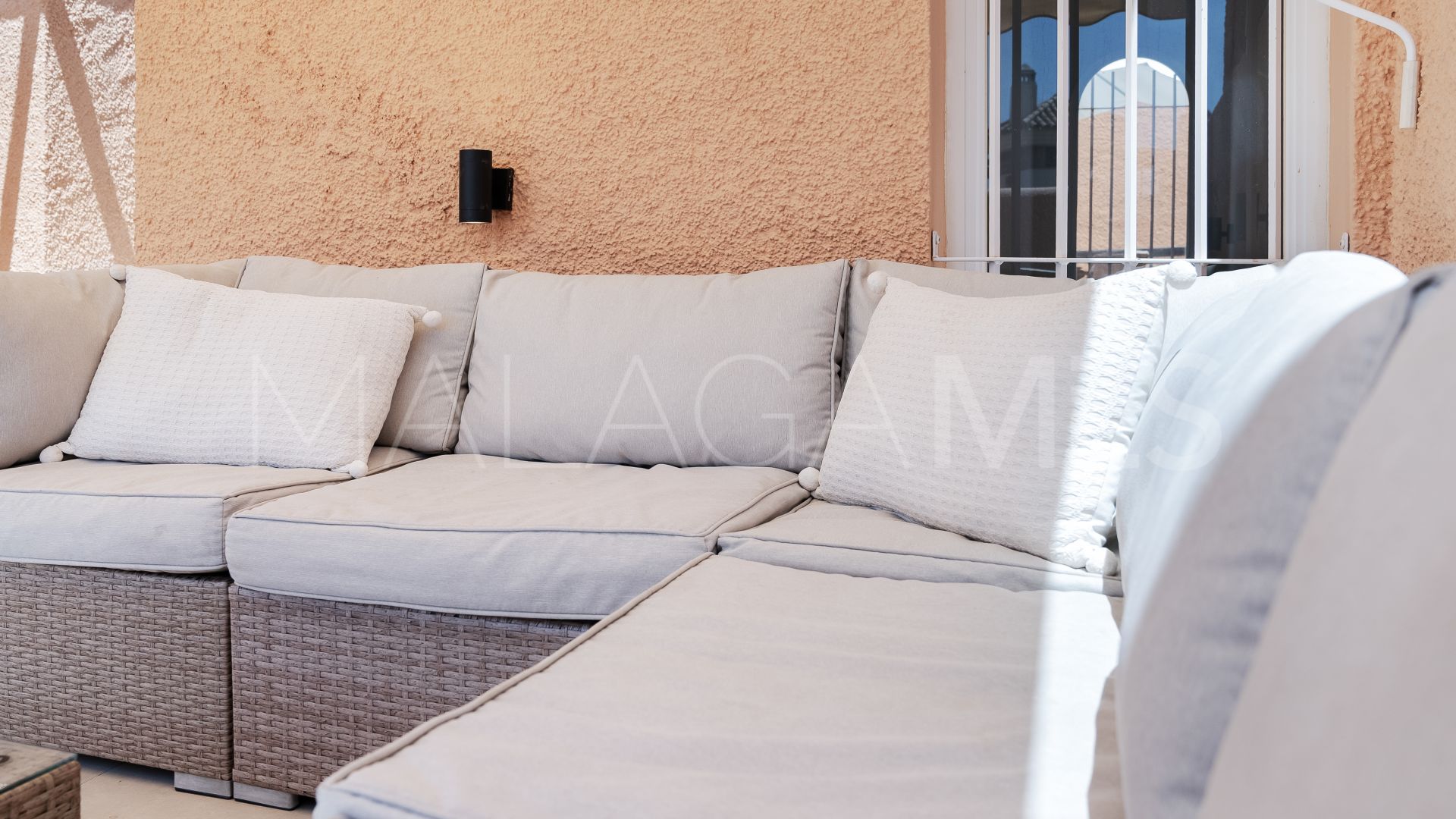 3 bedrooms town house in Nueva Andalucia for sale