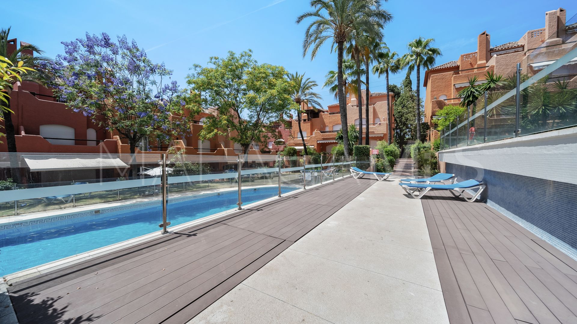 3 bedrooms town house in Nueva Andalucia for sale