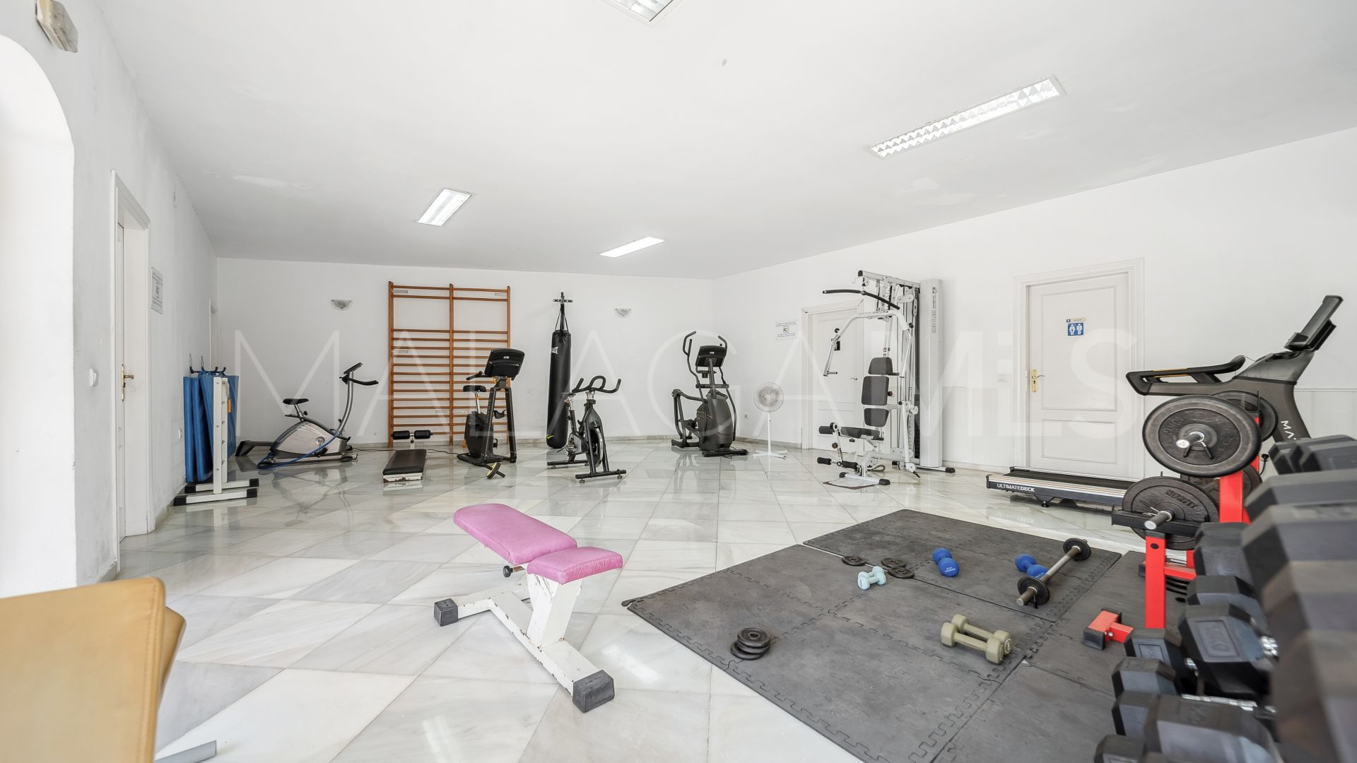3 bedrooms town house in Nueva Andalucia for sale