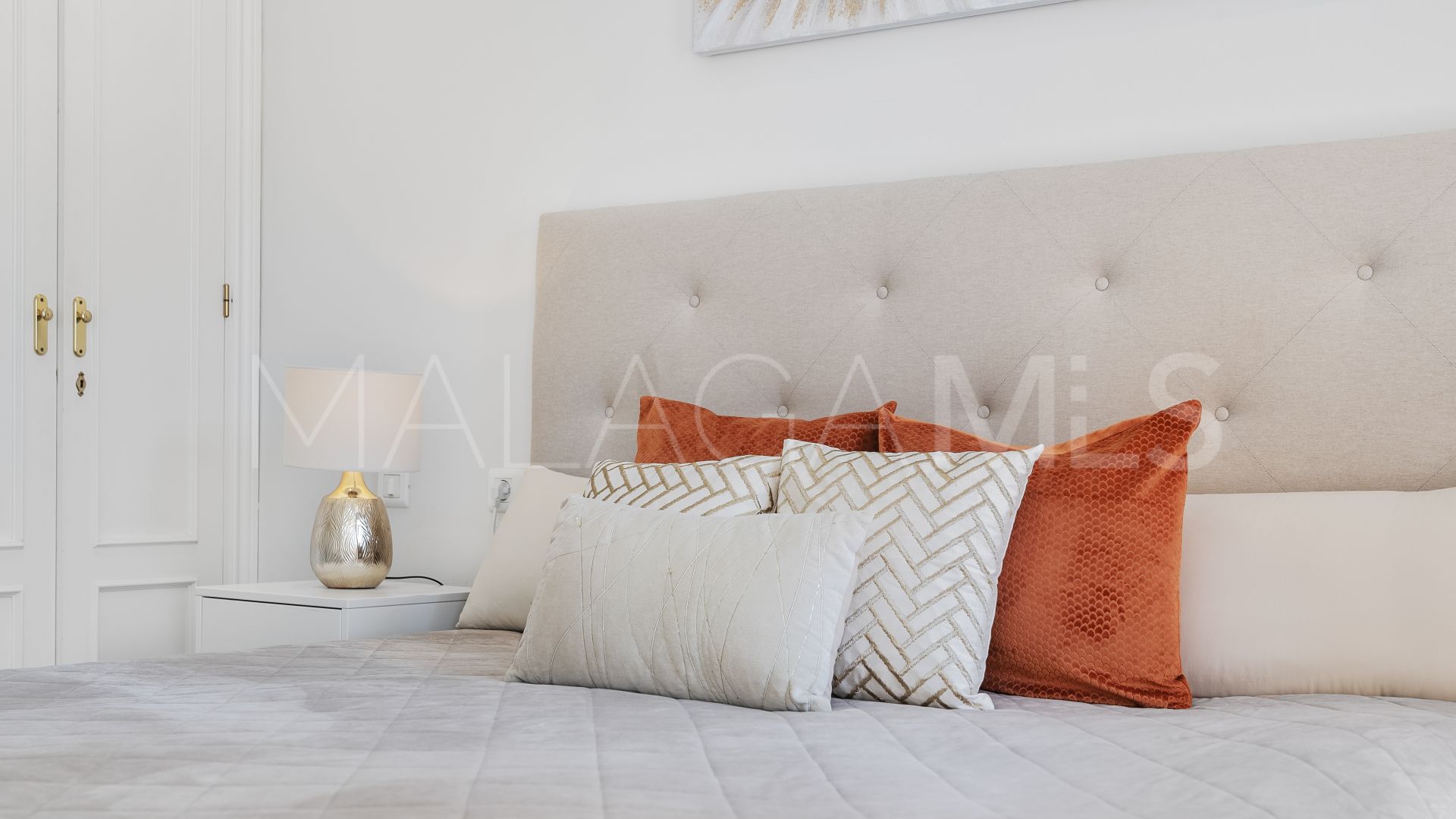 3 bedrooms town house in Nueva Andalucia for sale