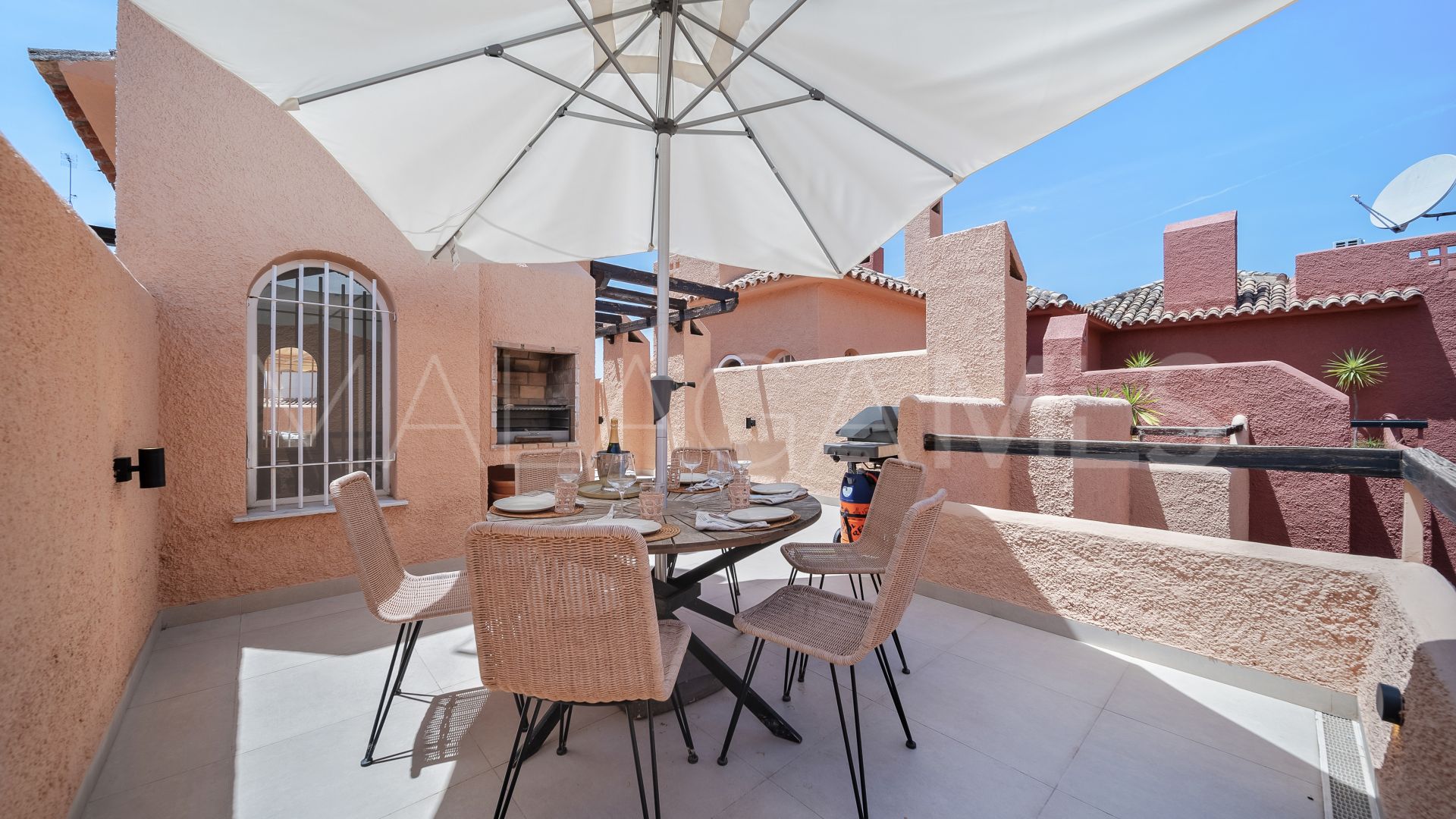 3 bedrooms town house in Nueva Andalucia for sale