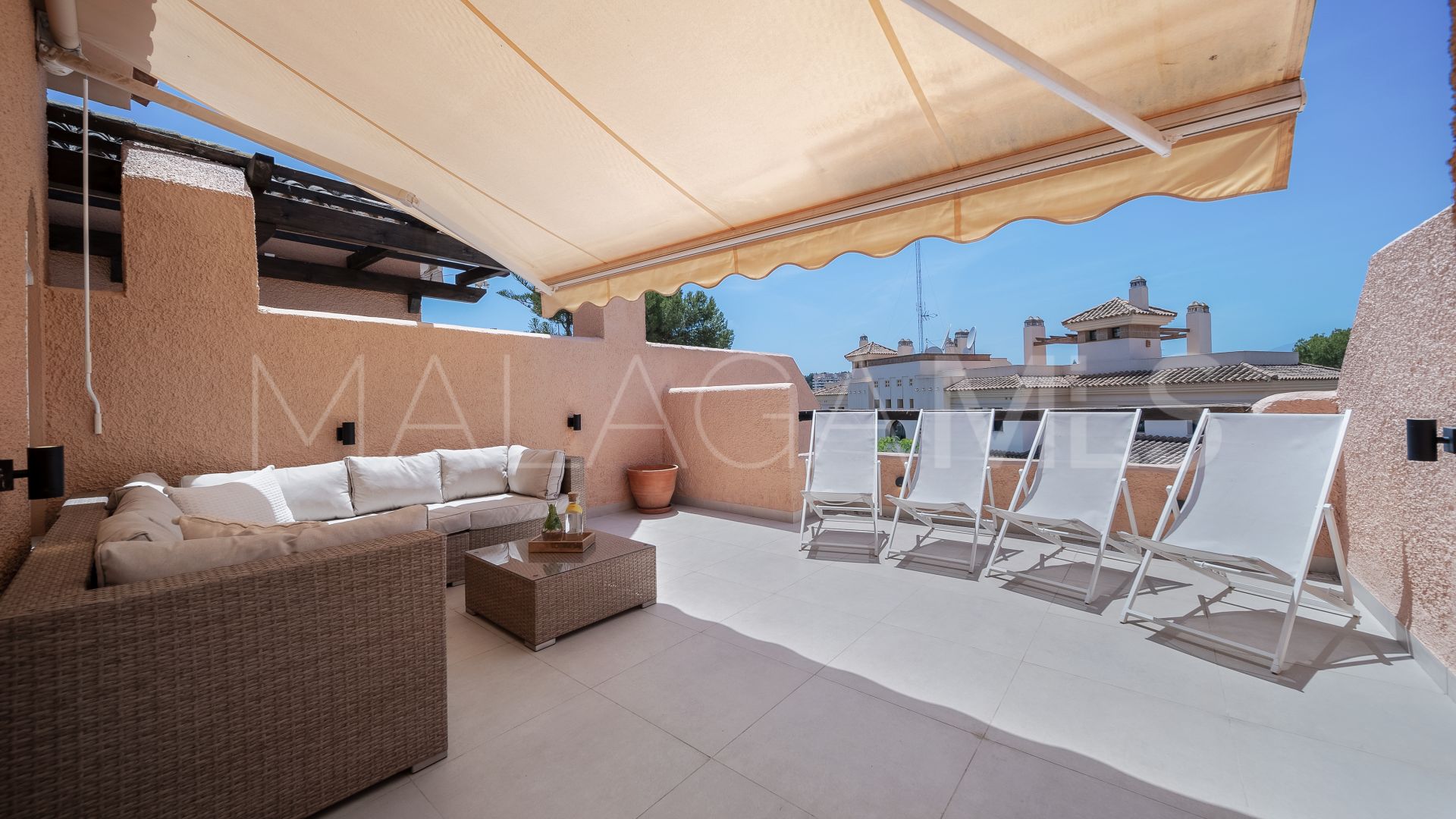 3 bedrooms town house in Nueva Andalucia for sale