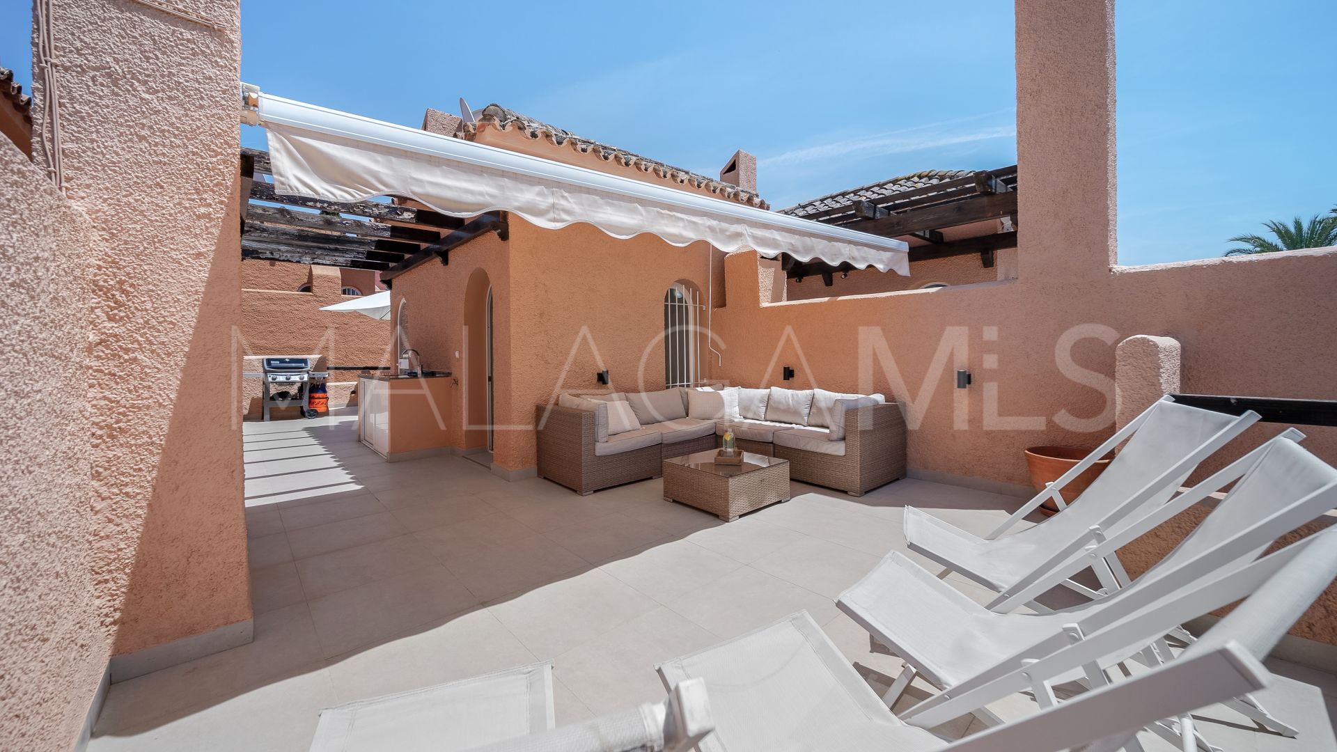 3 bedrooms town house in Nueva Andalucia for sale