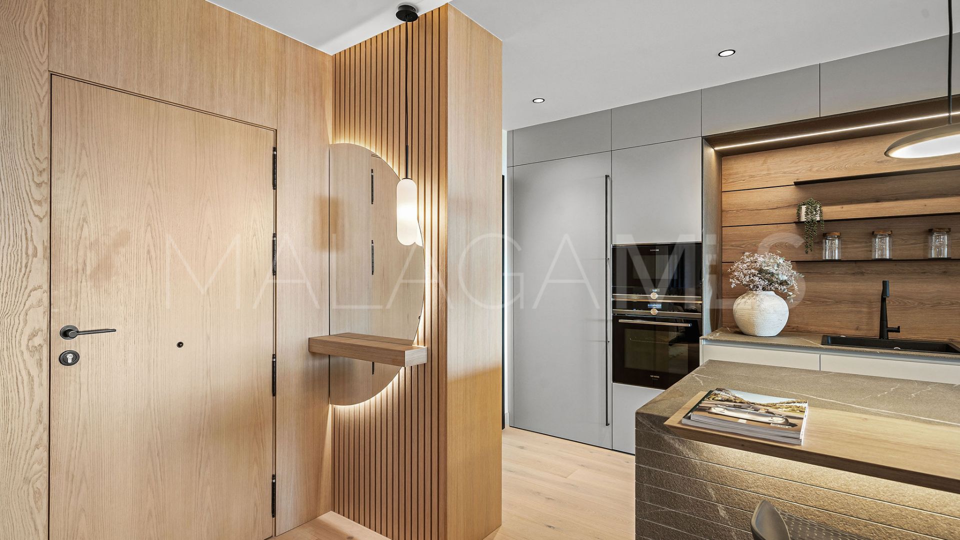 Buy apartment with 3 bedrooms in Palacetes Los Belvederes