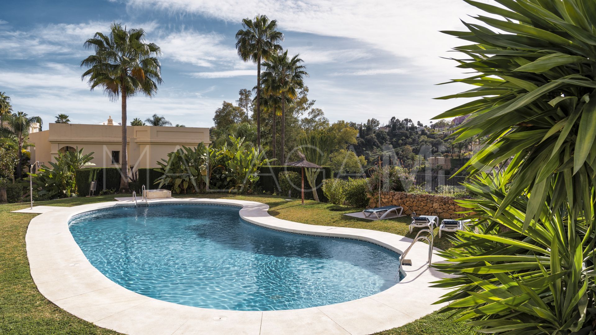 Tvåvånings takvåning for sale in La Quinta