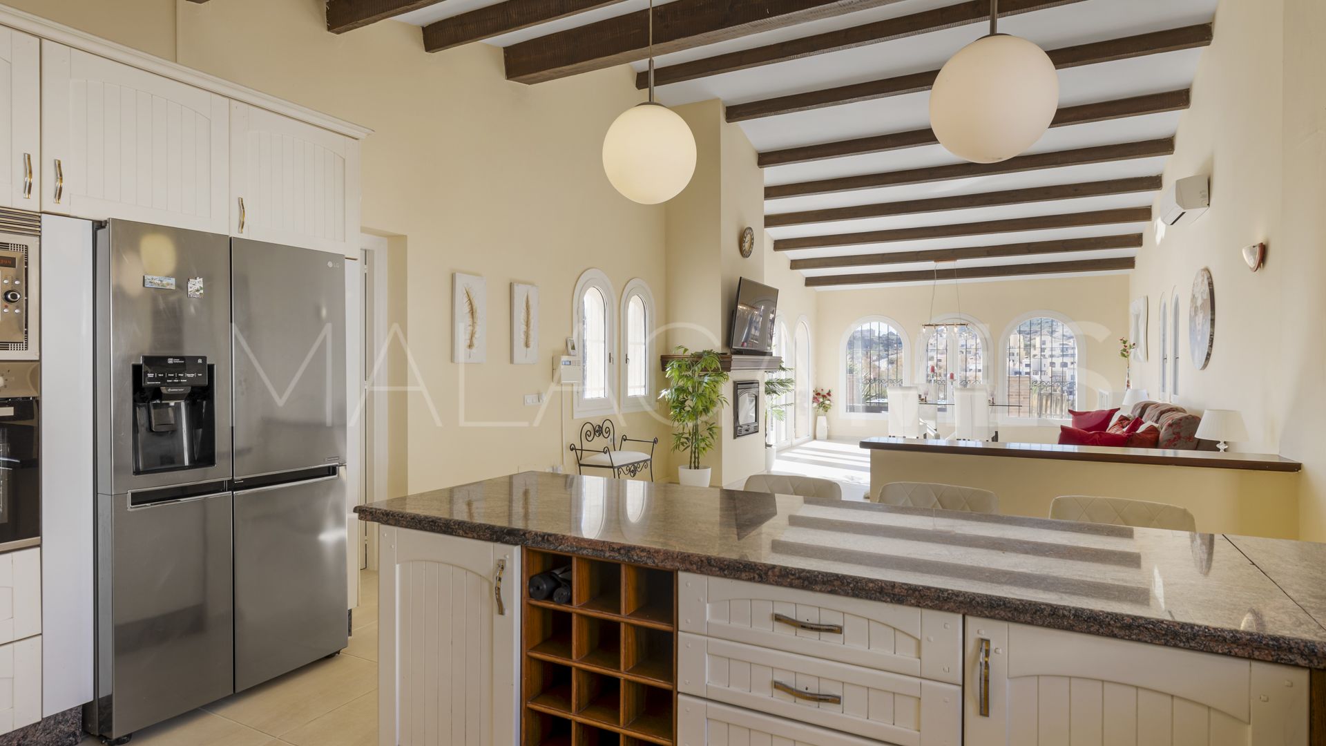 Haus for sale in Estepona