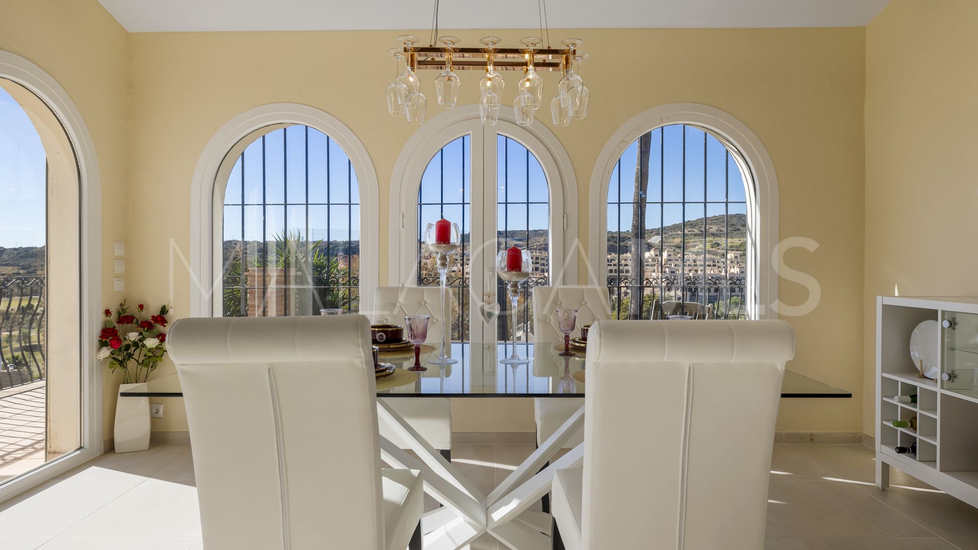 Haus for sale in Estepona