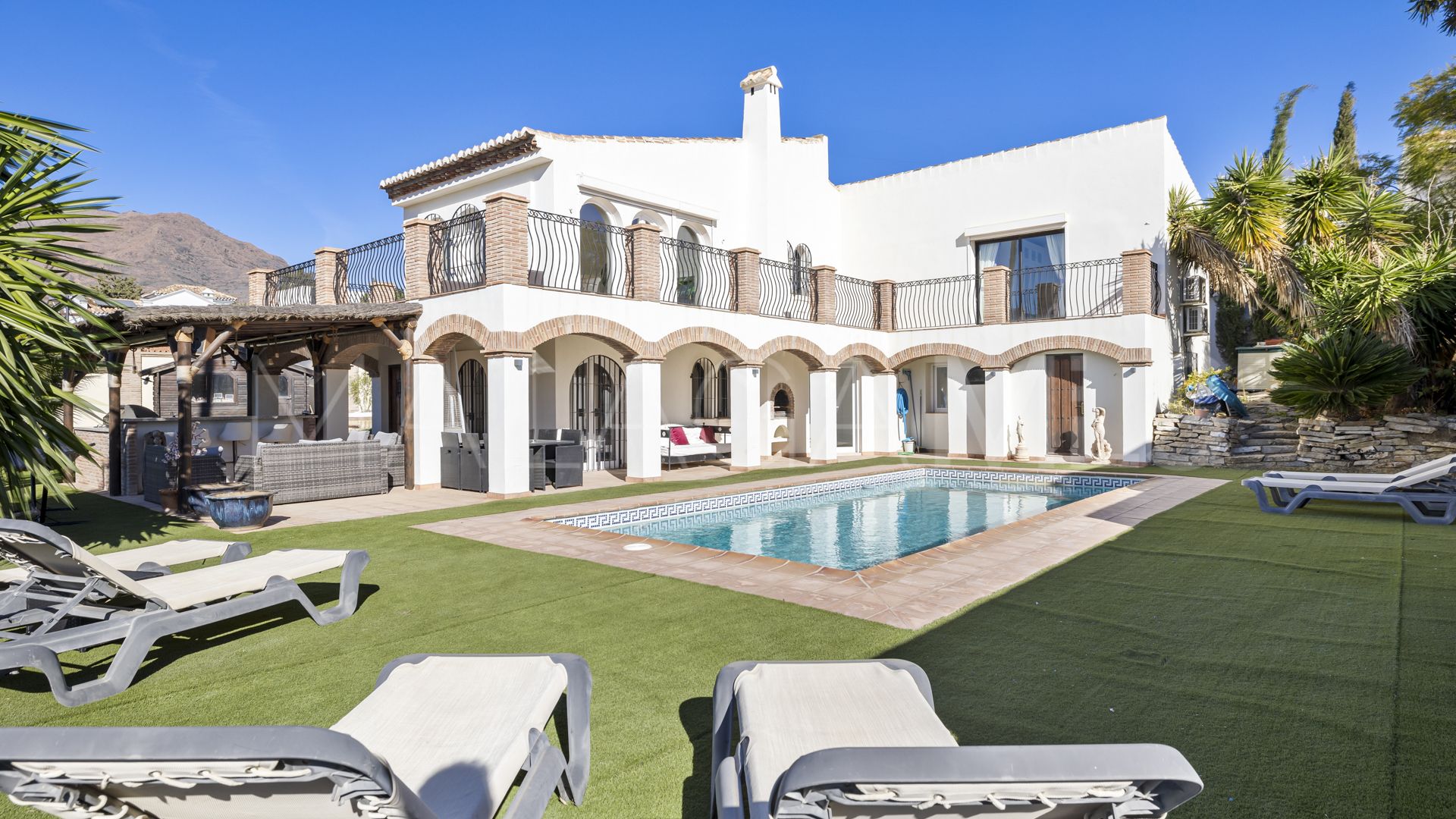 Haus for sale in Estepona