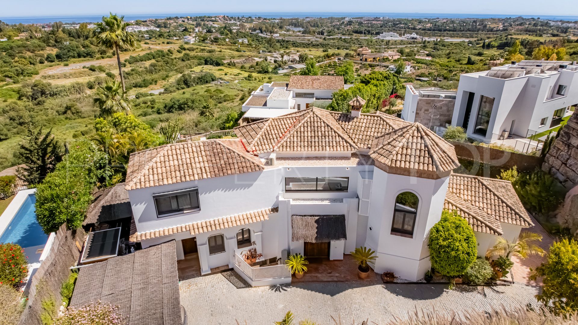 Villa con 5 dormitorios a la venta en Puerto del Almendro