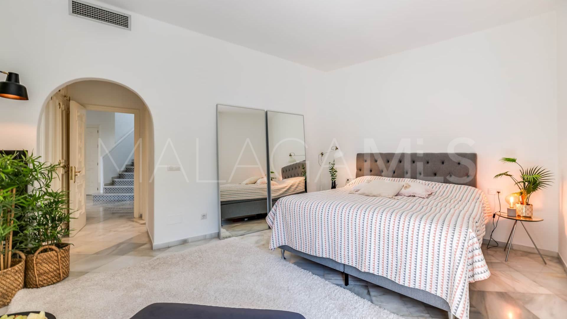 Los Naranjos, villa for sale