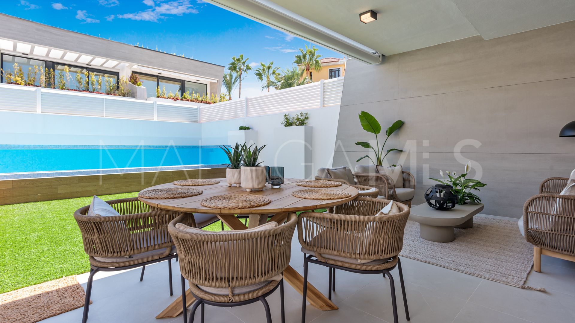 Villa for sale in Marbella - Puerto Banus