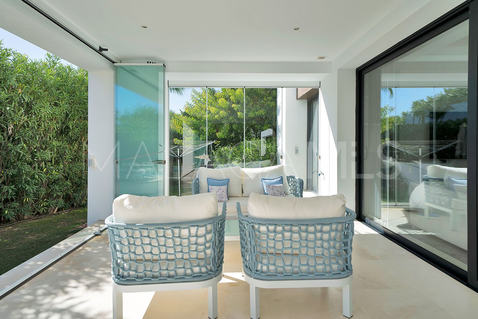 Villa for sale in Estepona