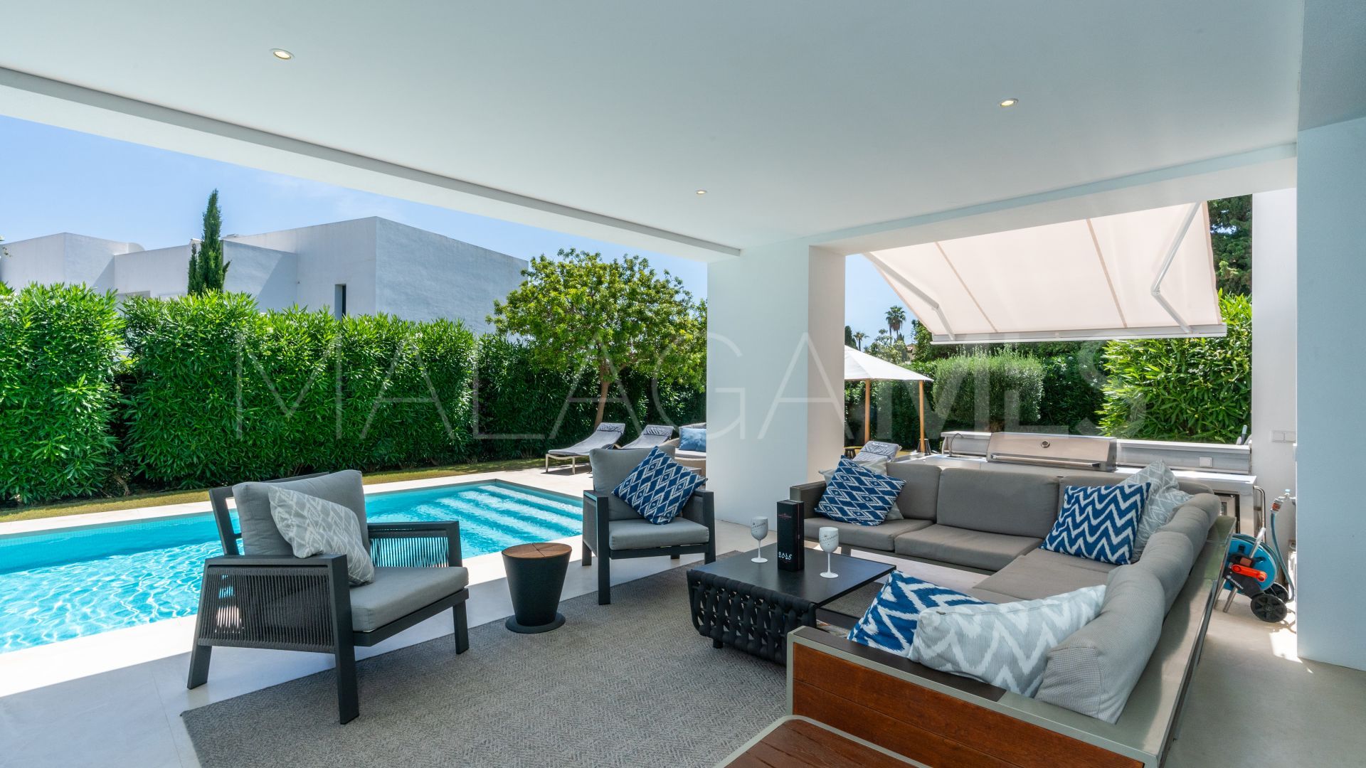 Villa a la venta in Estepona