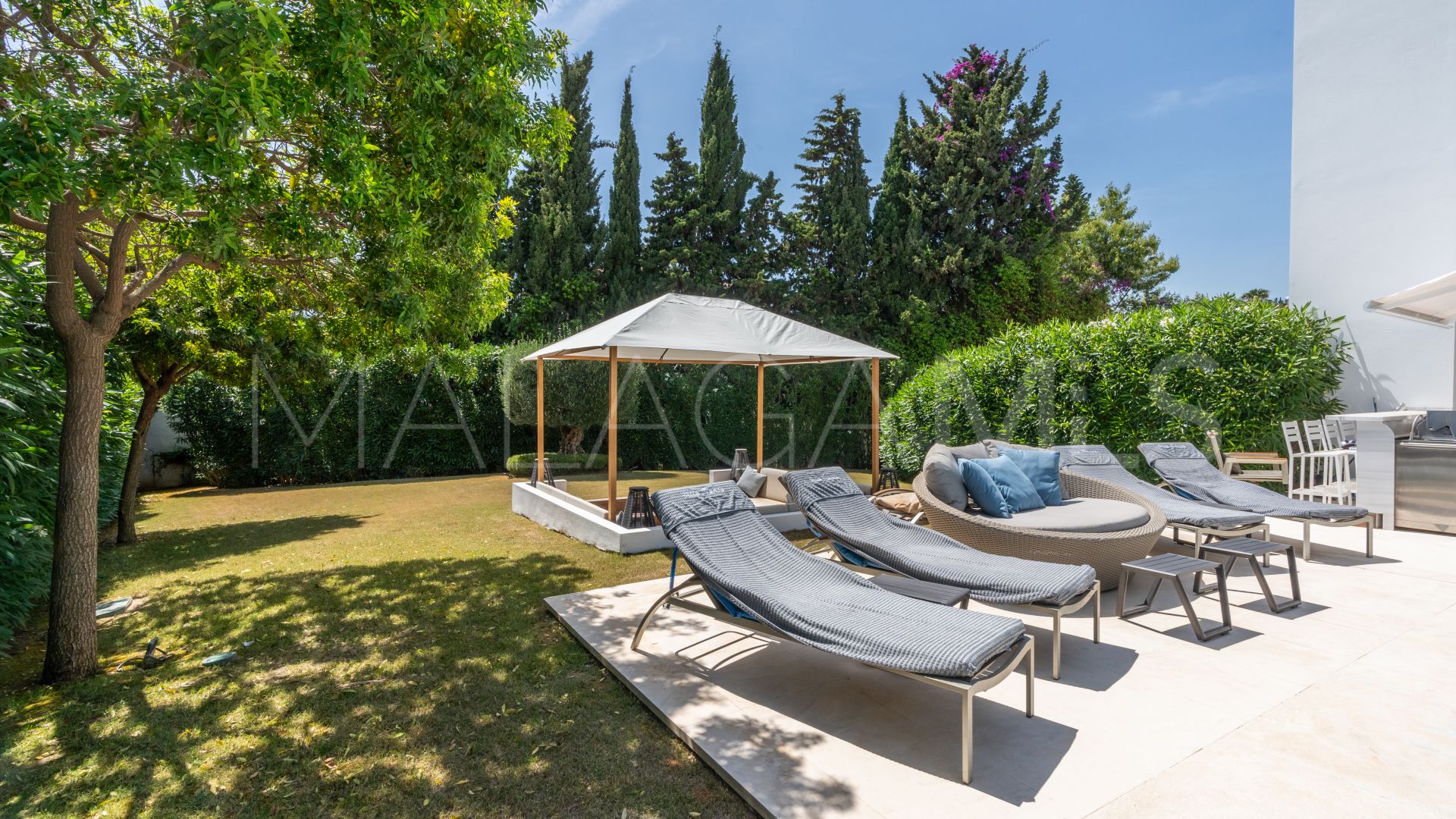 Villa a la venta in Estepona