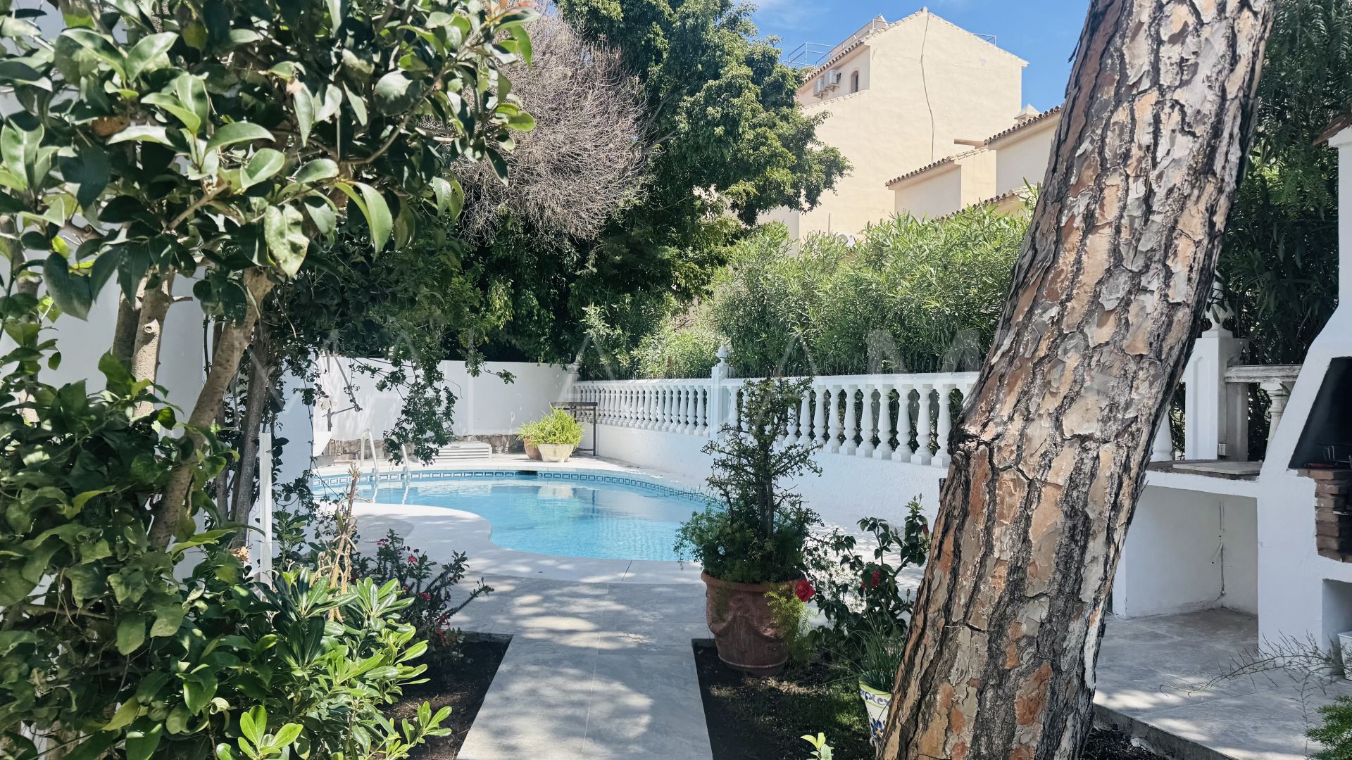 Chalet for sale in Marbesa