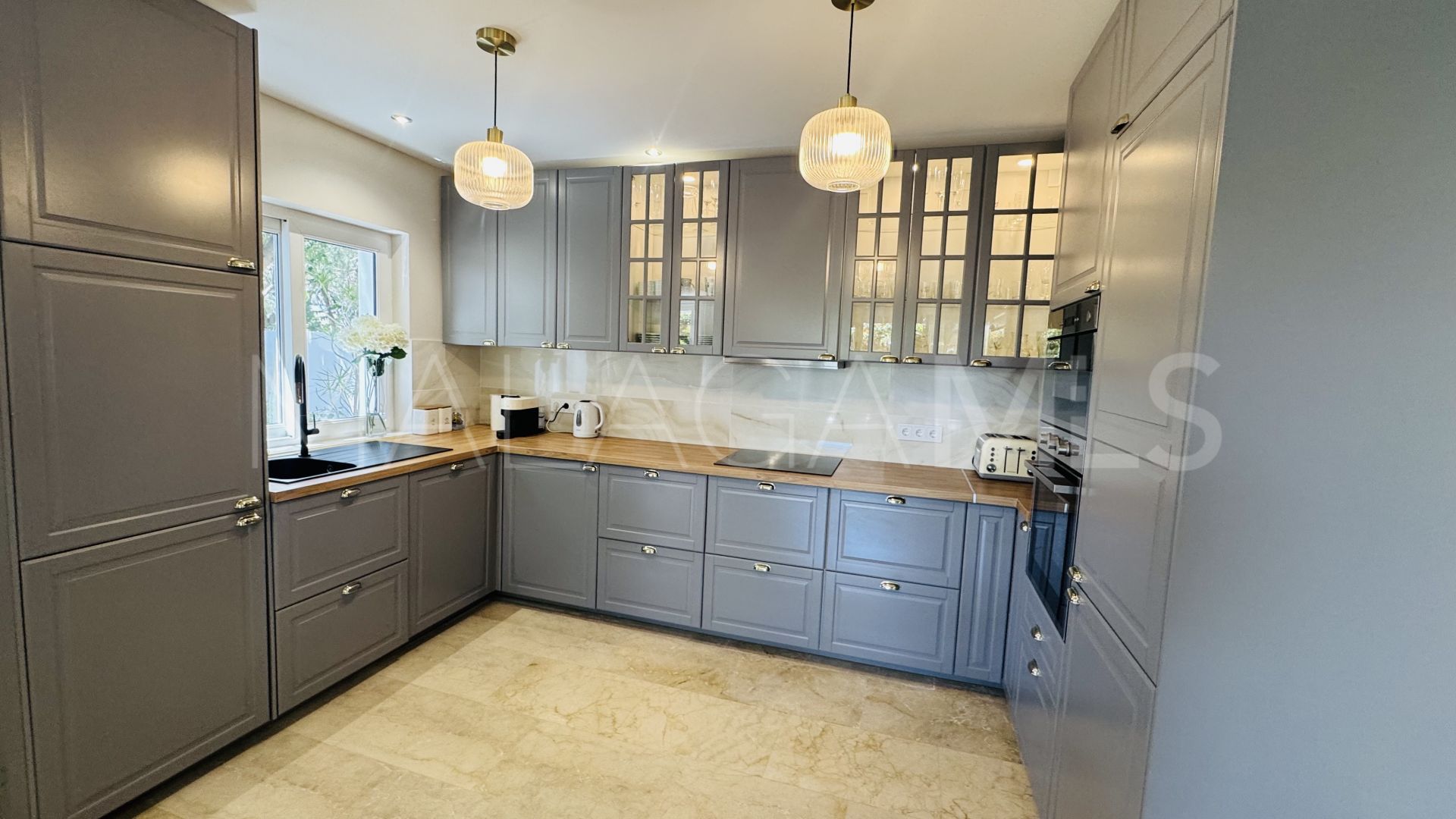 Chalet for sale in Marbesa