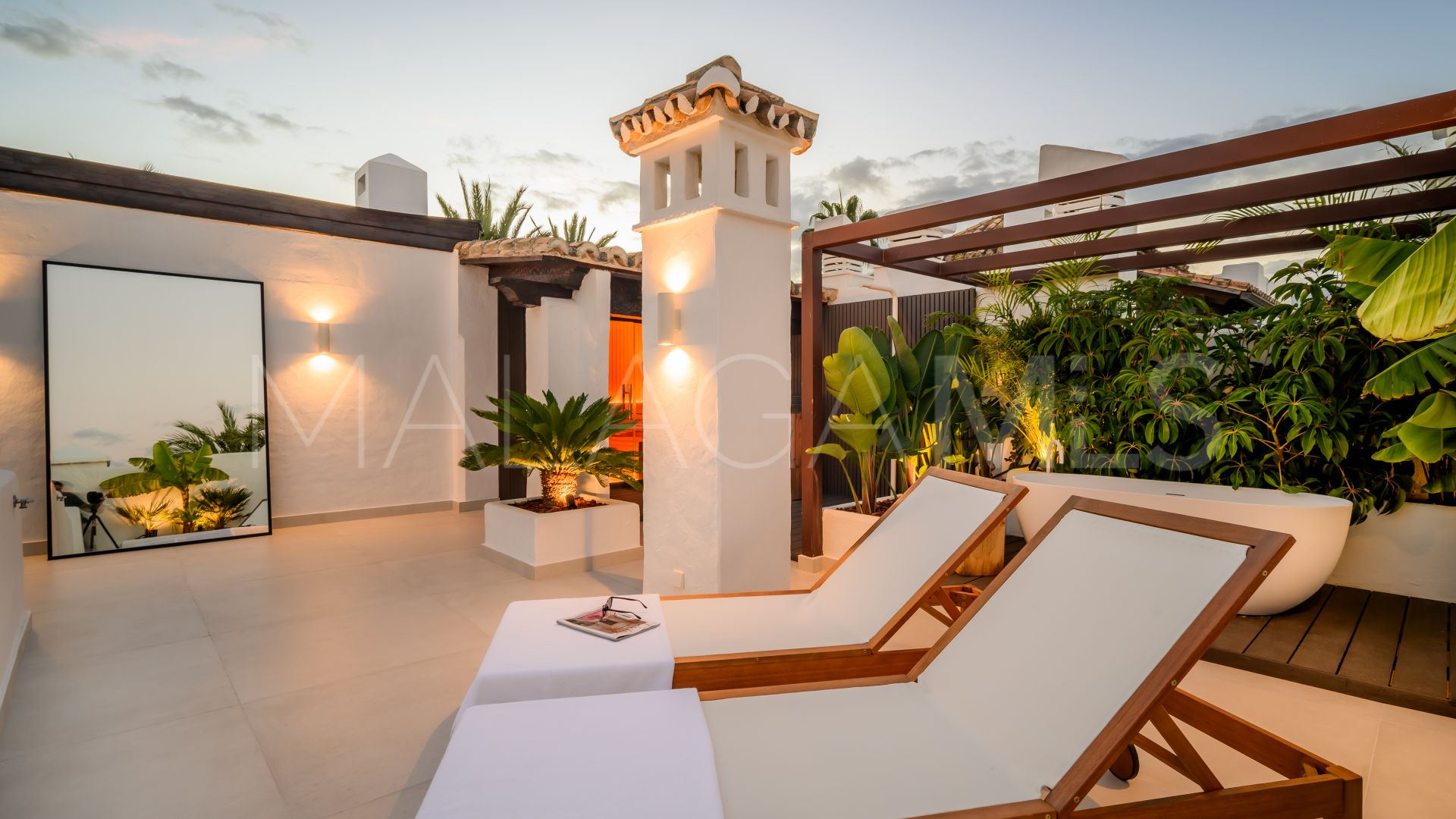 Tvåvånings takvåning for sale in Estepona