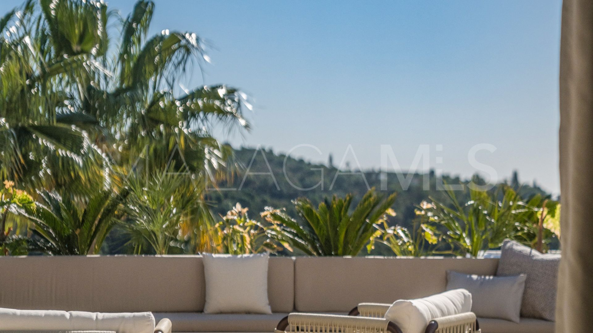 Duplex penthouse for sale in La Quinta