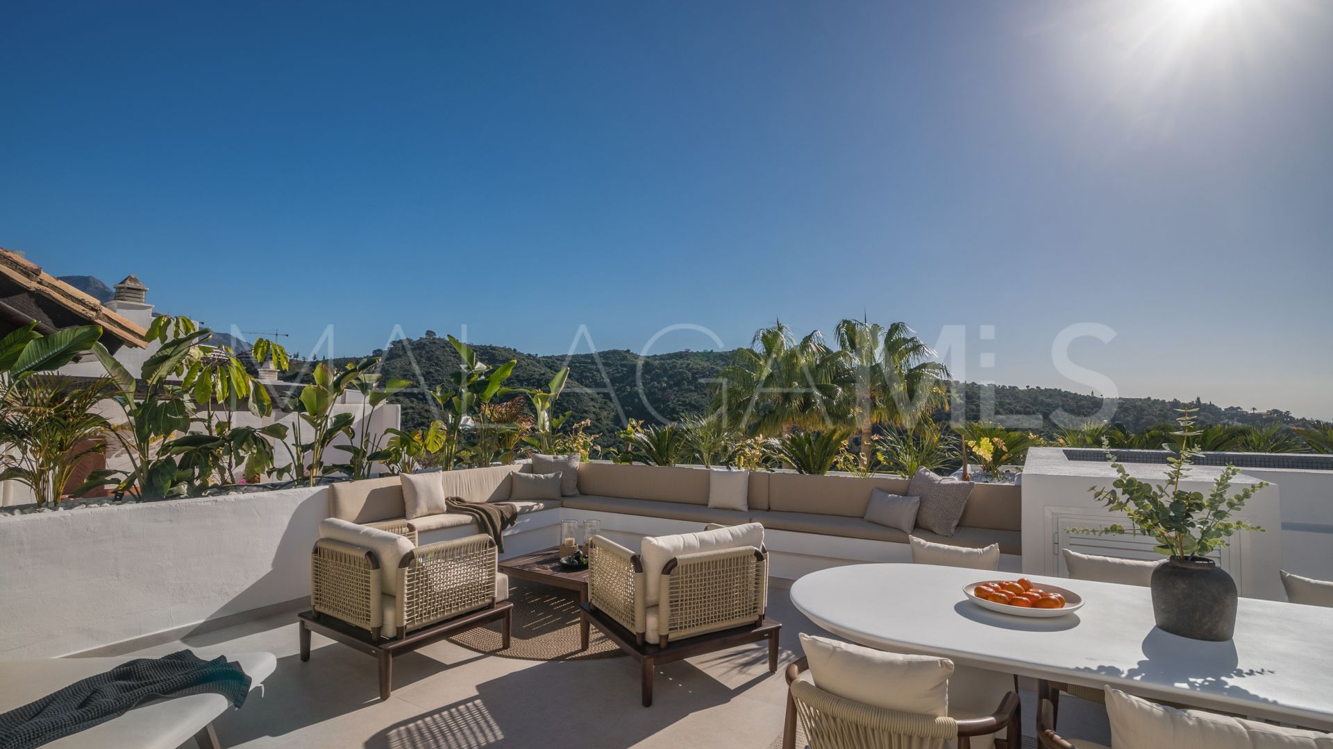 Duplex penthouse for sale in La Quinta