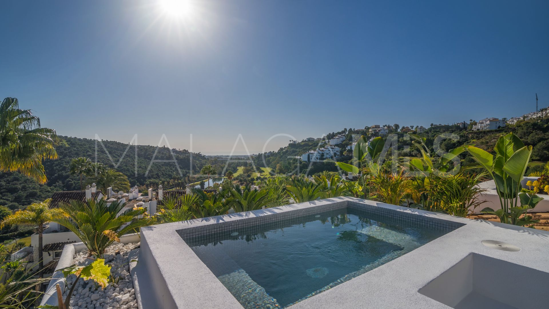 Duplex penthouse for sale in La Quinta