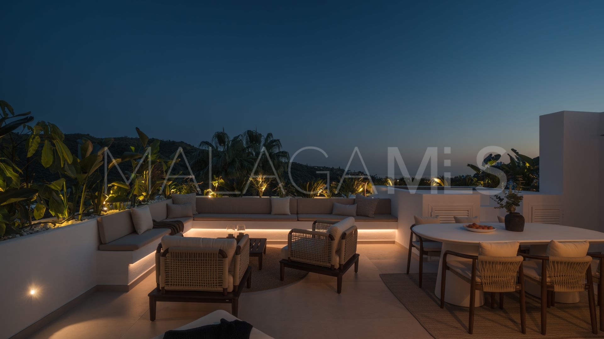 Duplex penthouse for sale in La Quinta