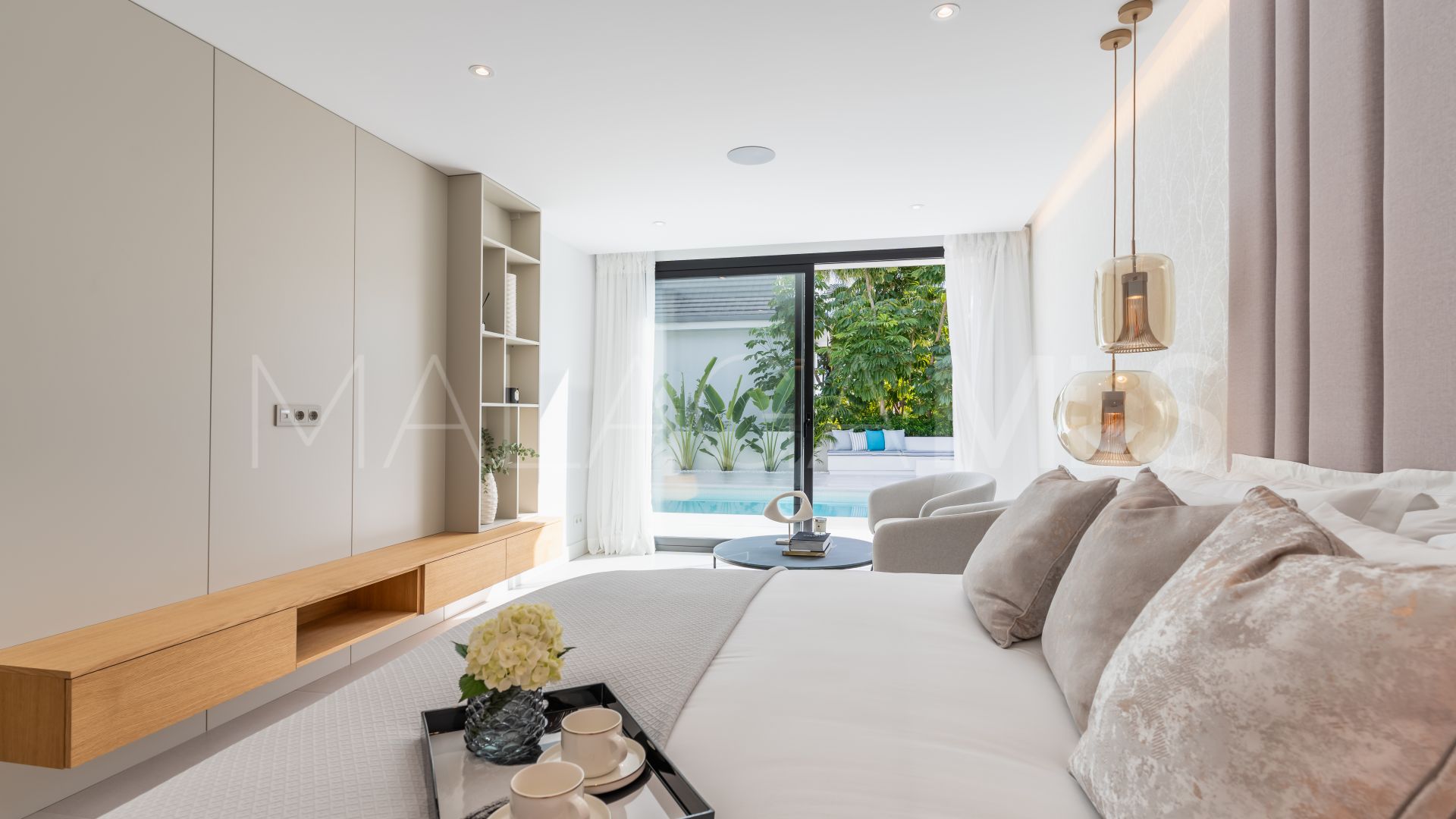 For sale villa in Marbella East