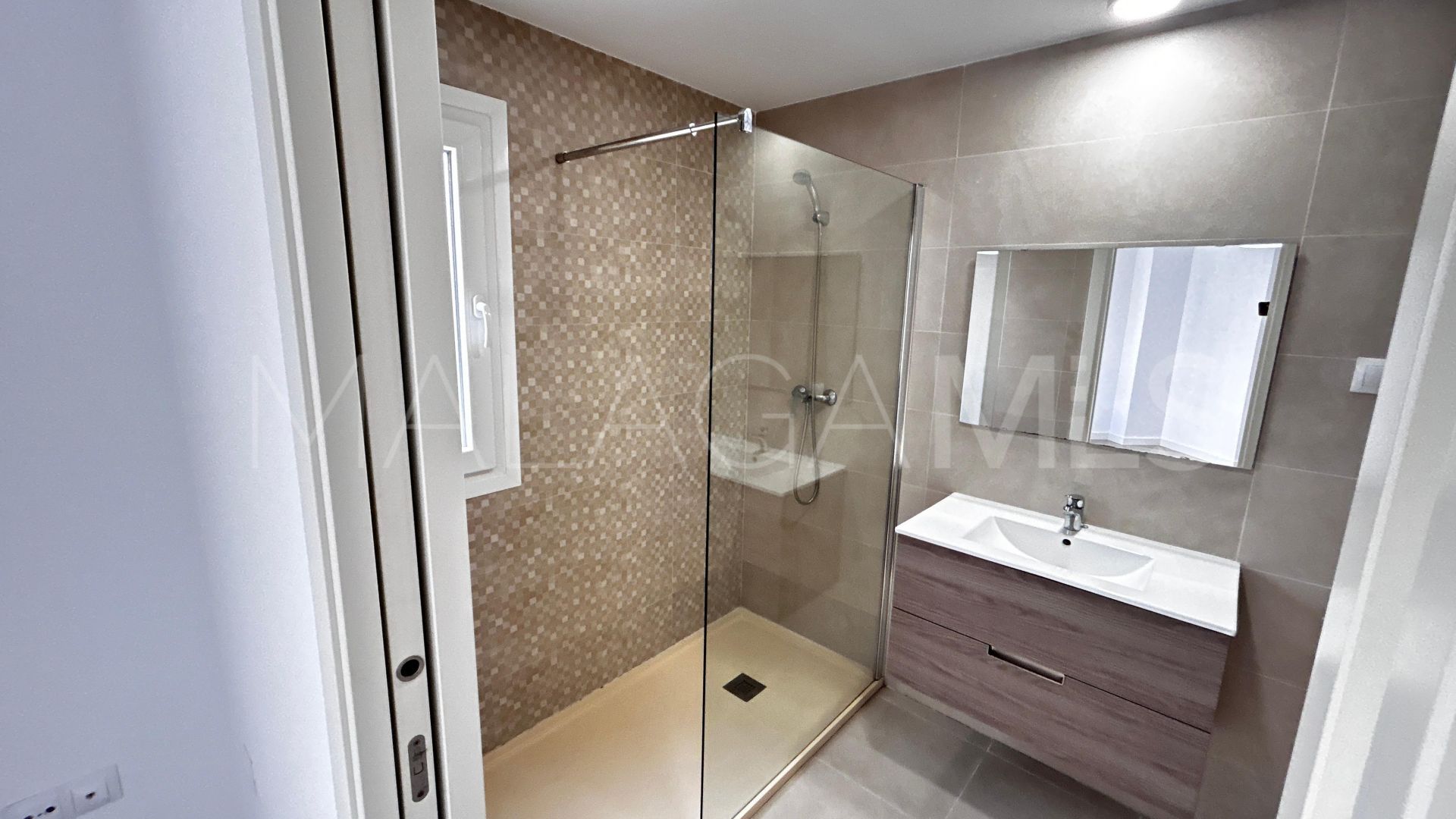 Wohnung for sale in Nueva Andalucia