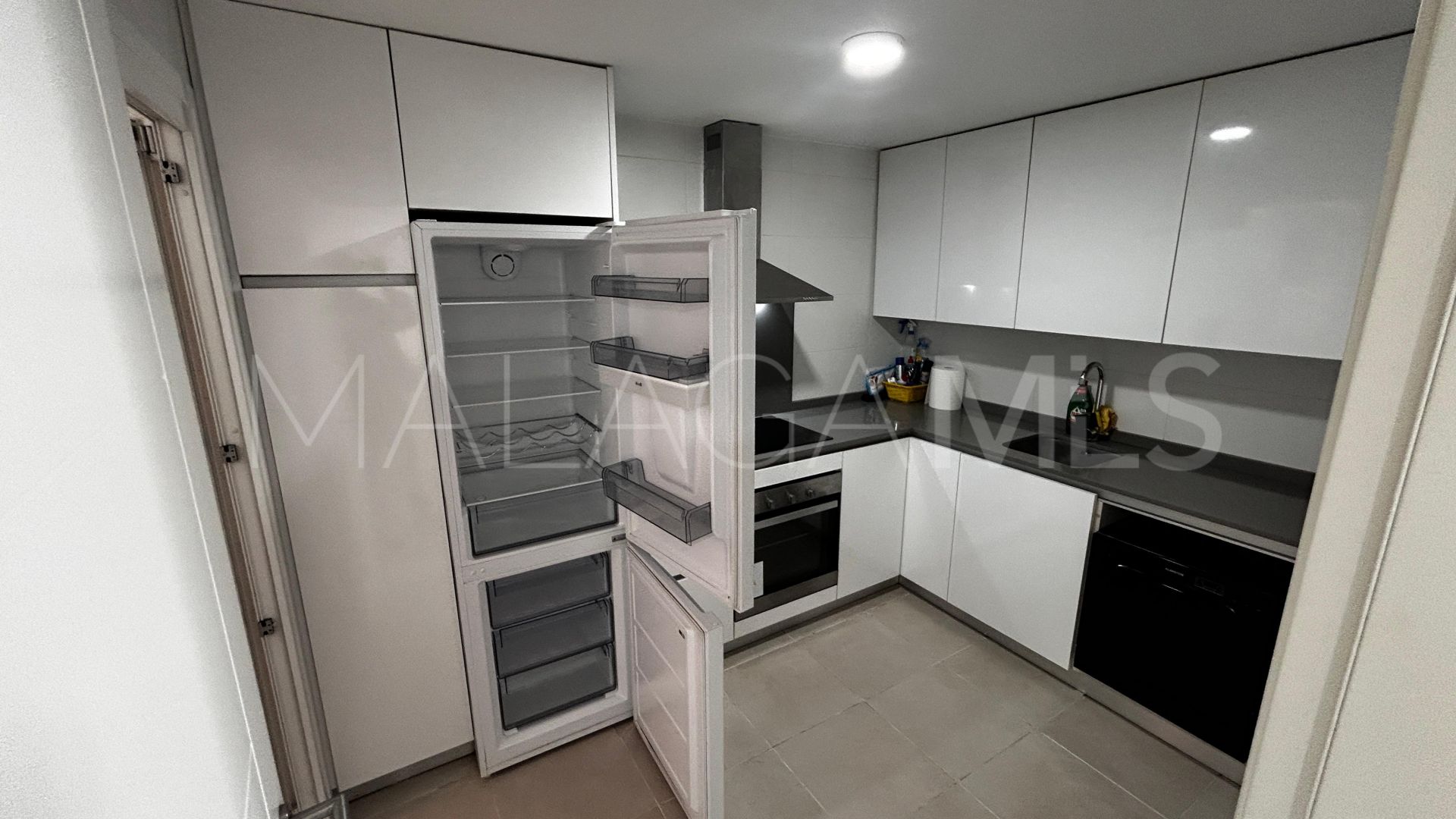 Wohnung for sale in Nueva Andalucia