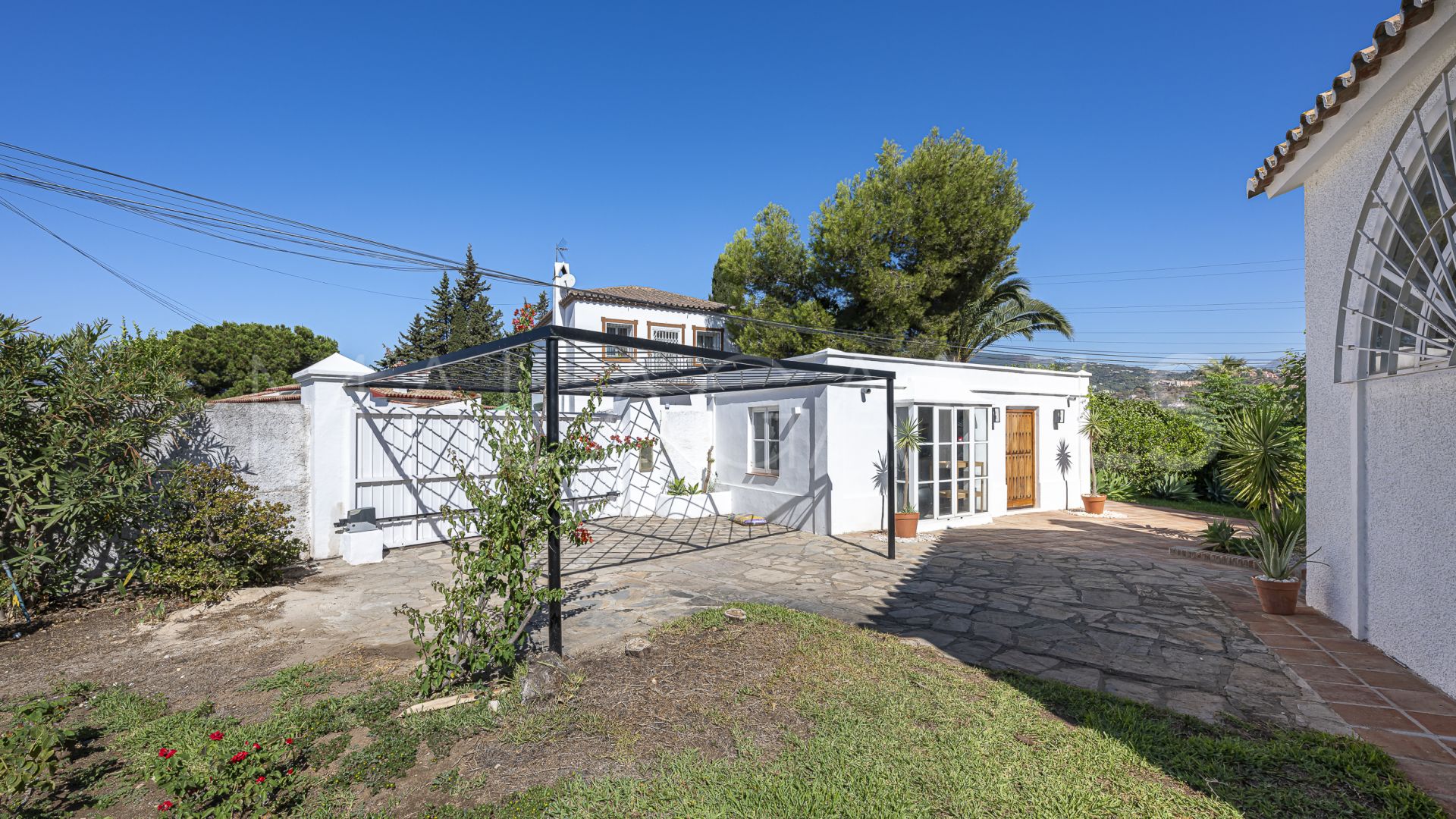 4 bedrooms villa in Guadalmina Alta for sale