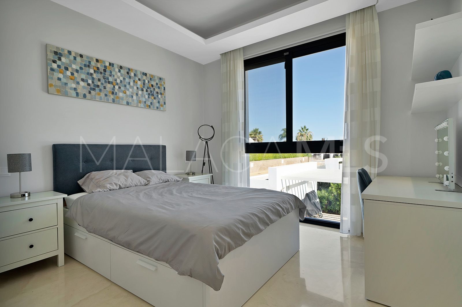 Villa for sale in El Paraiso