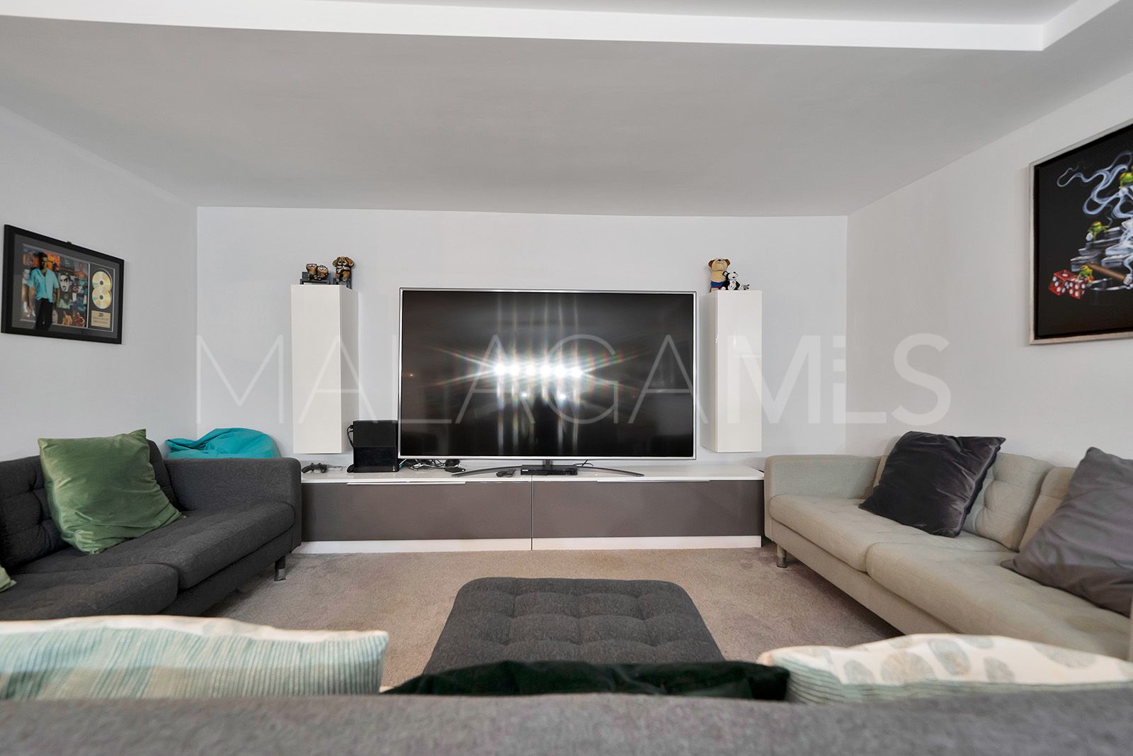 Villa for sale in El Paraiso