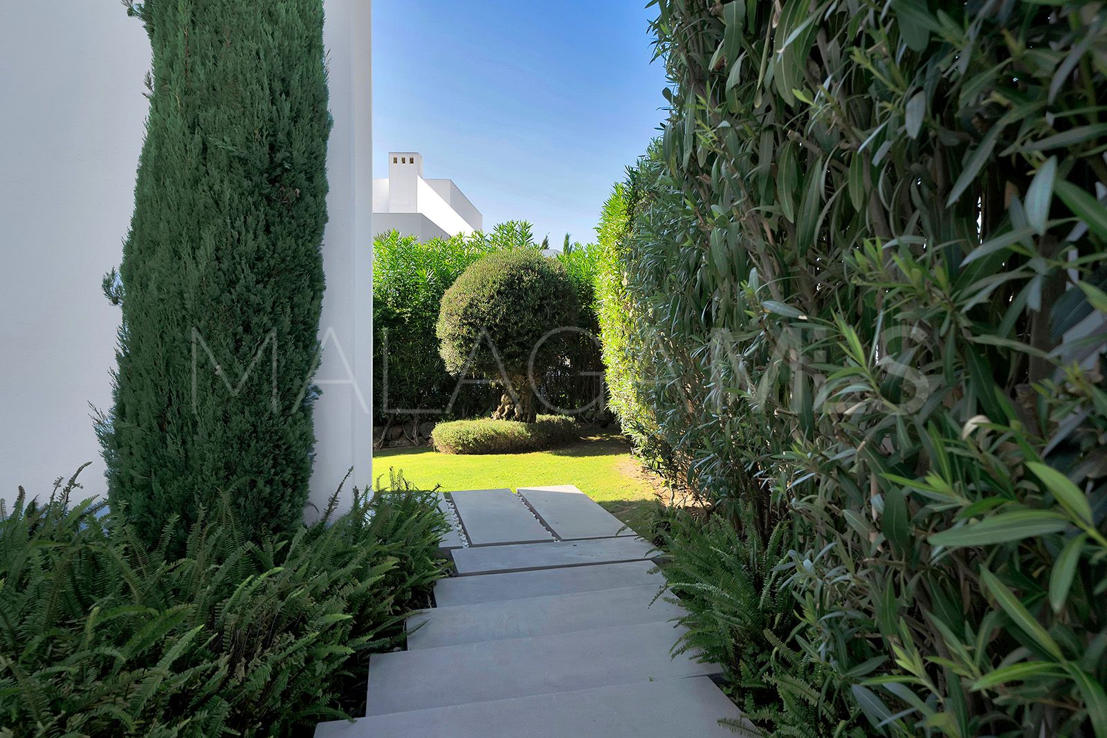 Villa for sale in El Paraiso