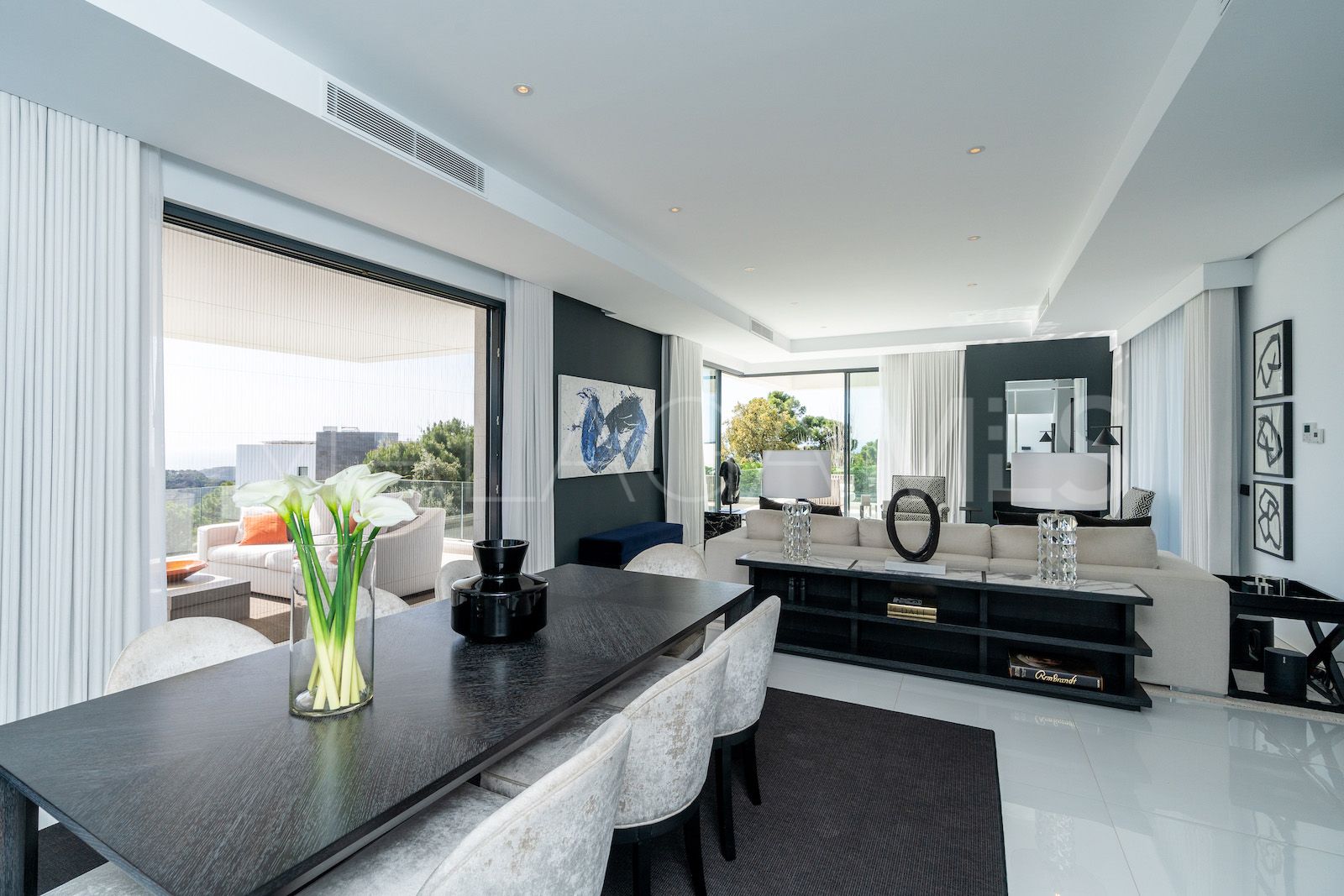Se vende pareado with 5 bedrooms in Montemayor