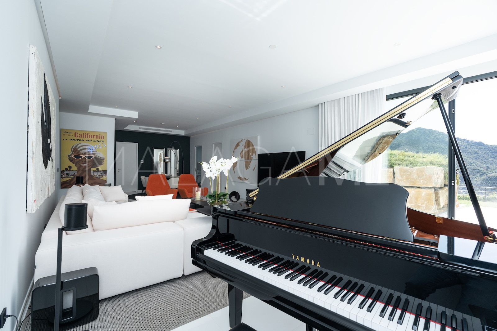 Se vende pareado with 5 bedrooms in Montemayor