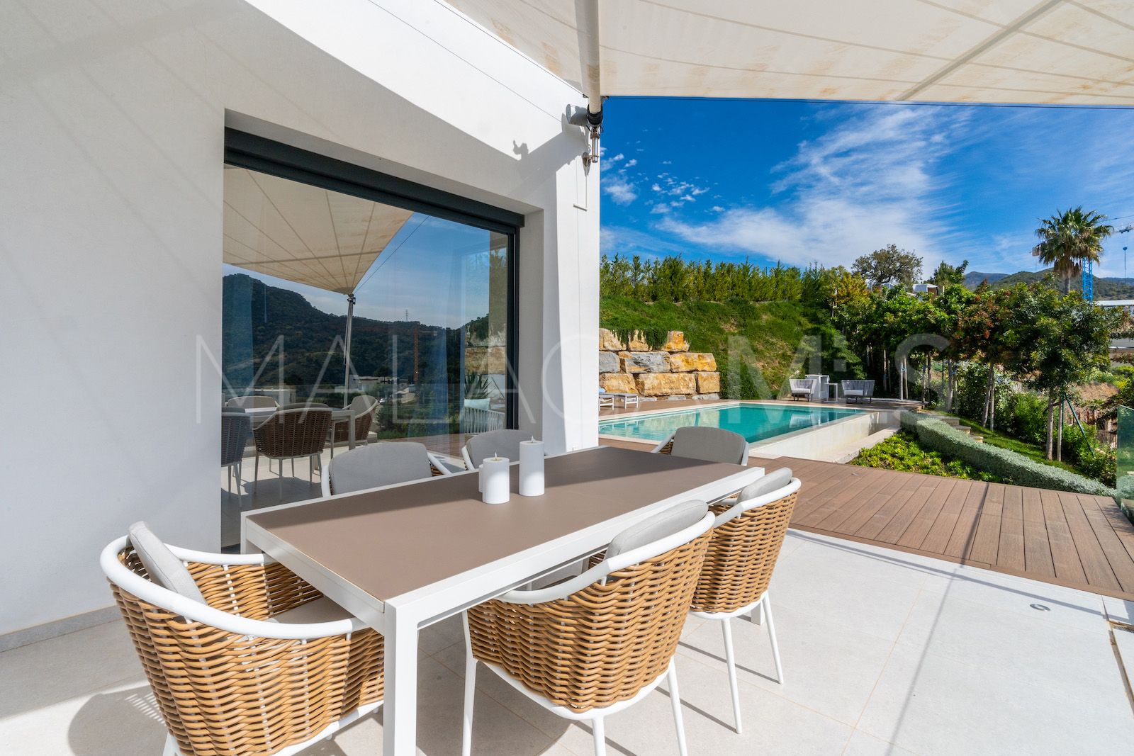 Se vende pareado with 5 bedrooms in Montemayor