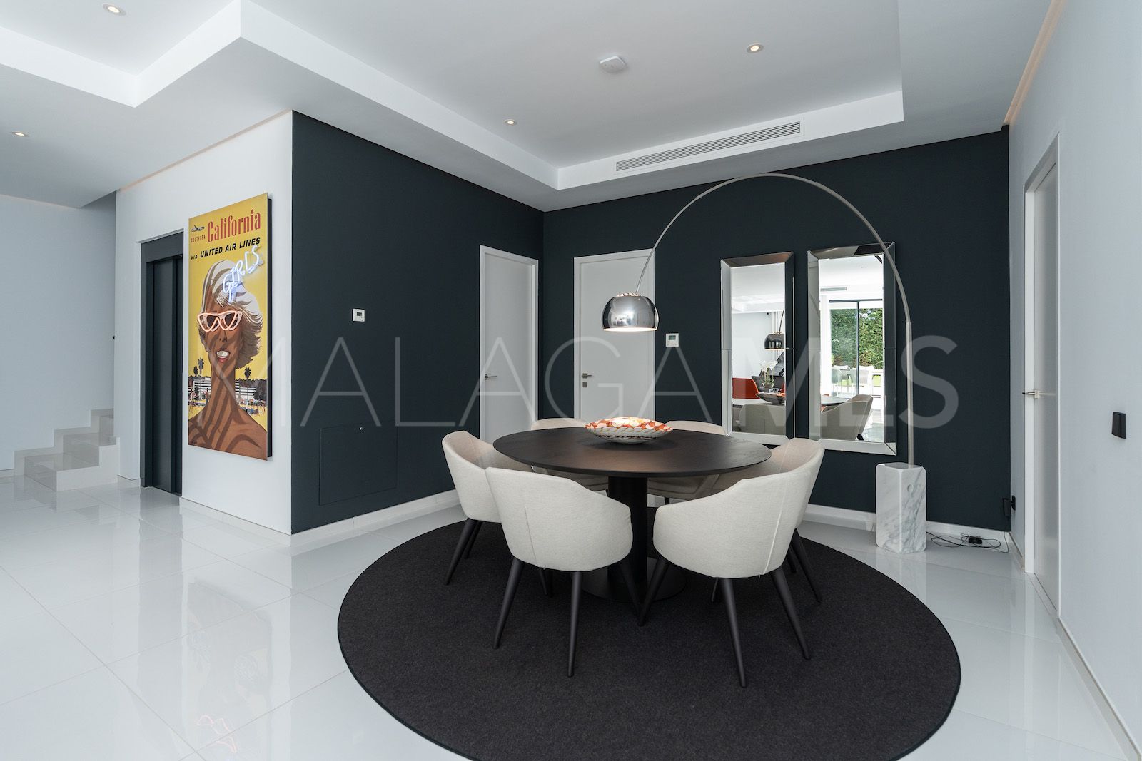 Se vende pareado with 5 bedrooms in Montemayor