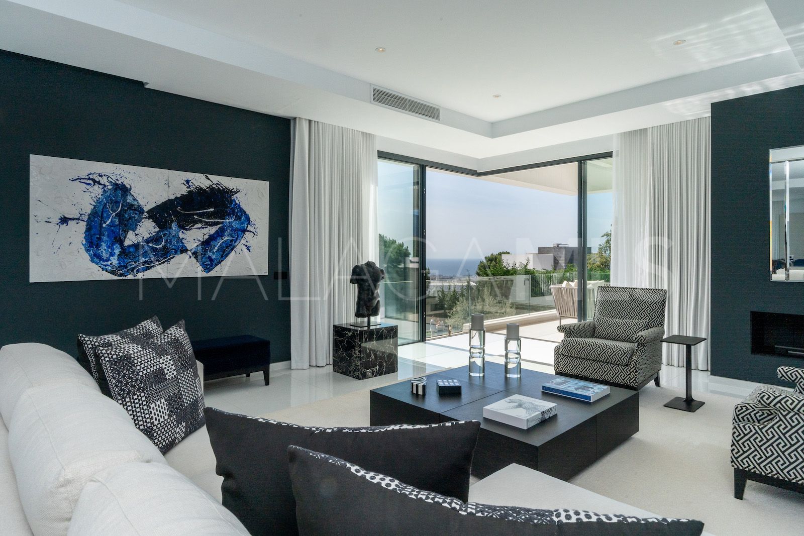 Se vende pareado with 5 bedrooms in Montemayor