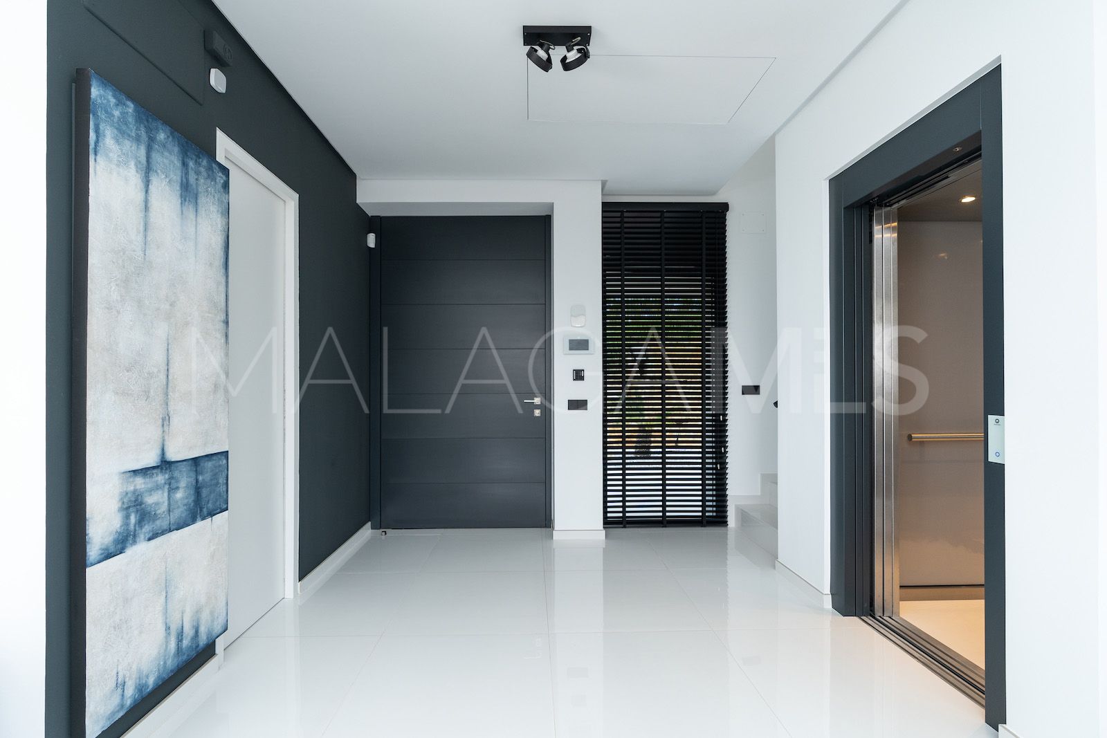 Se vende pareado with 5 bedrooms in Montemayor