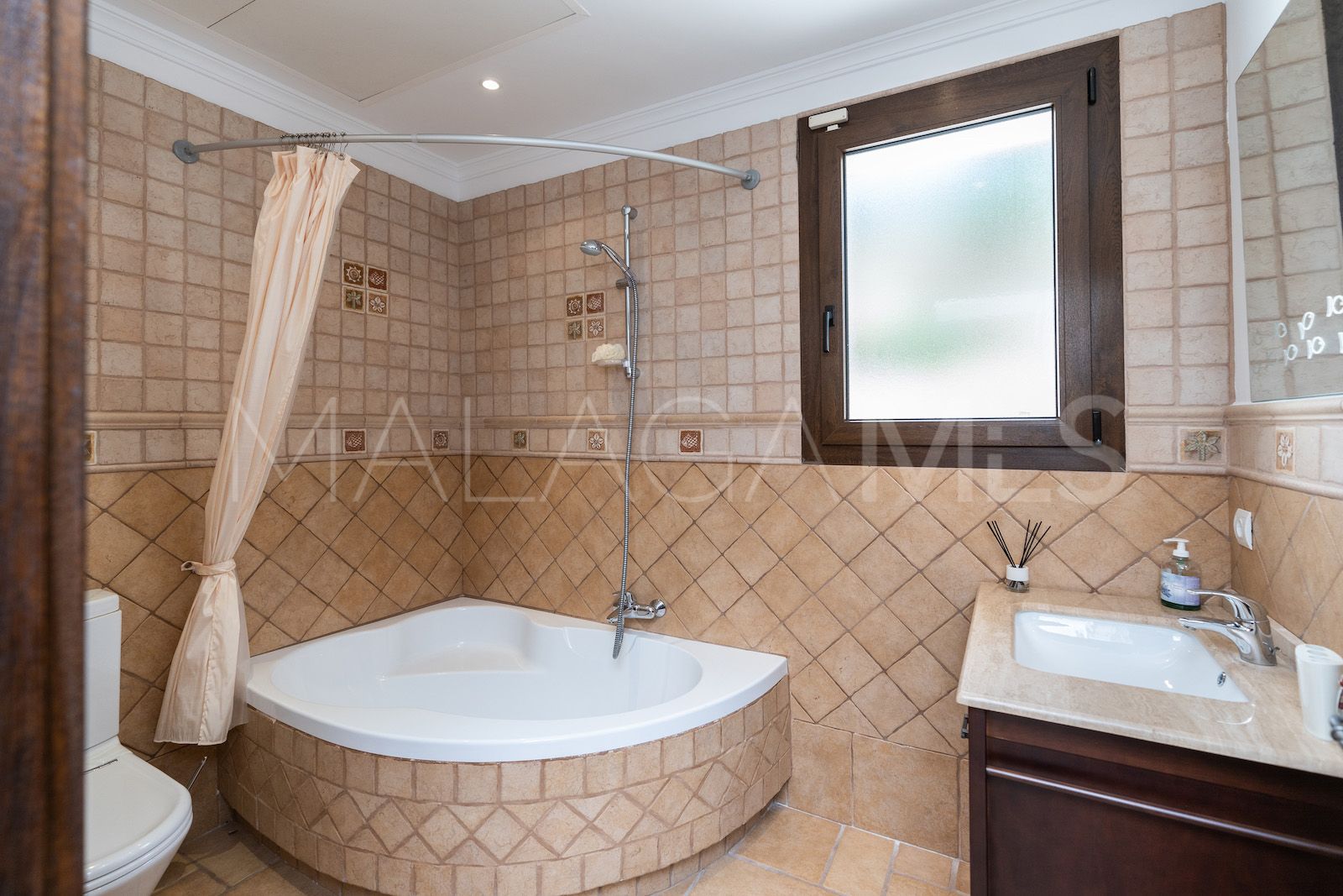 6 bedrooms Montemayor semi detached villa for sale