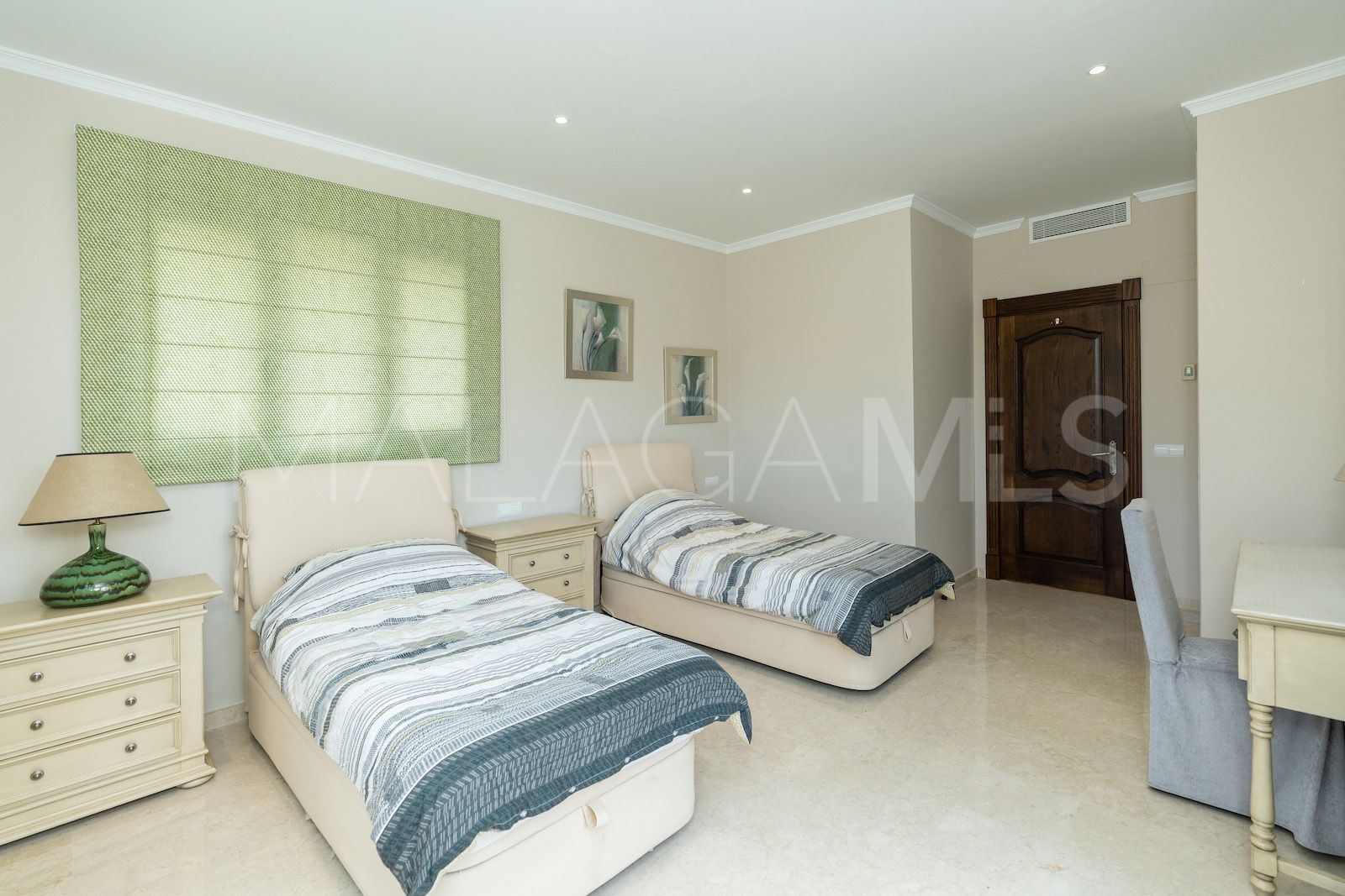 6 bedrooms Montemayor semi detached villa for sale