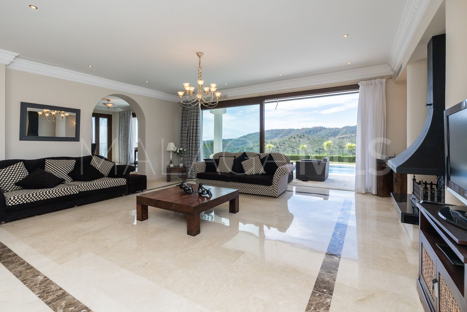 6 bedrooms Montemayor semi detached villa for sale