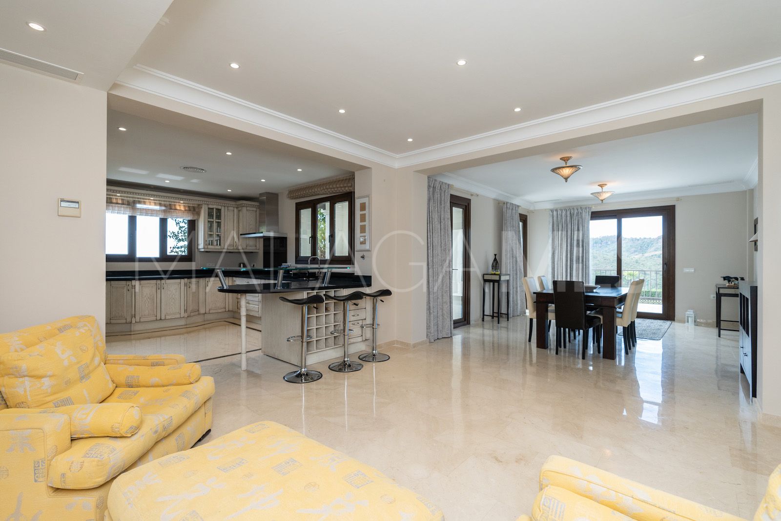 6 bedrooms Montemayor semi detached villa for sale