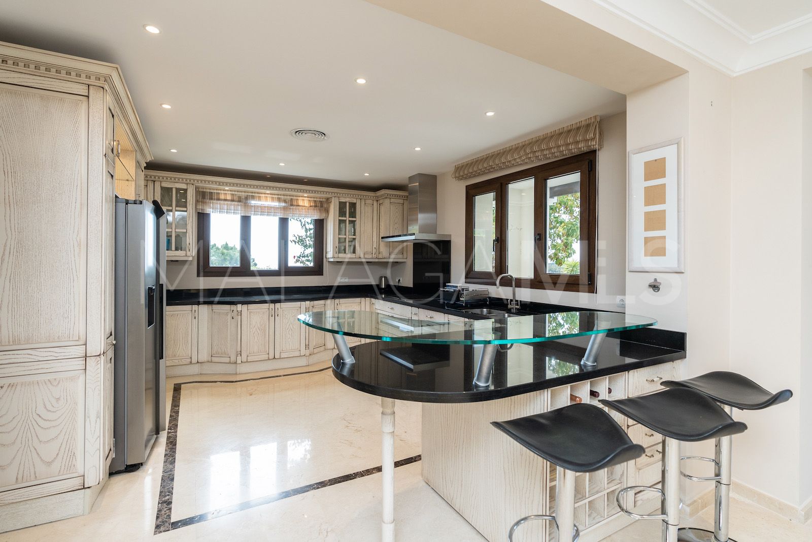 6 bedrooms Montemayor semi detached villa for sale