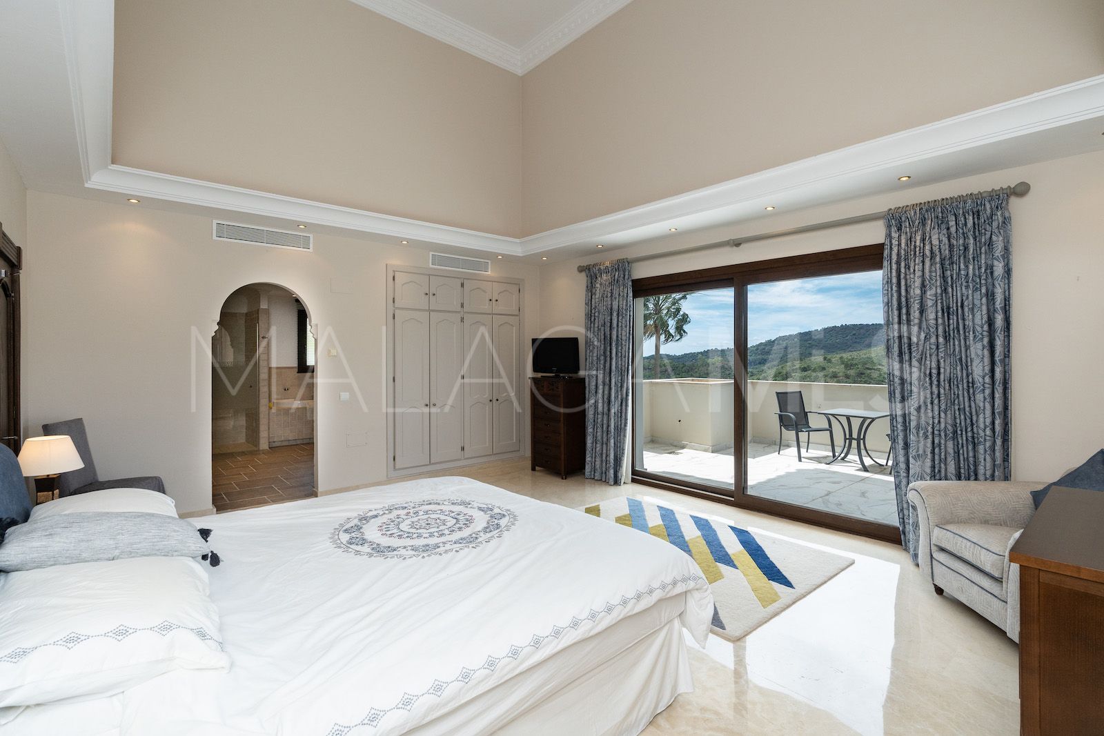 6 bedrooms Montemayor semi detached villa for sale