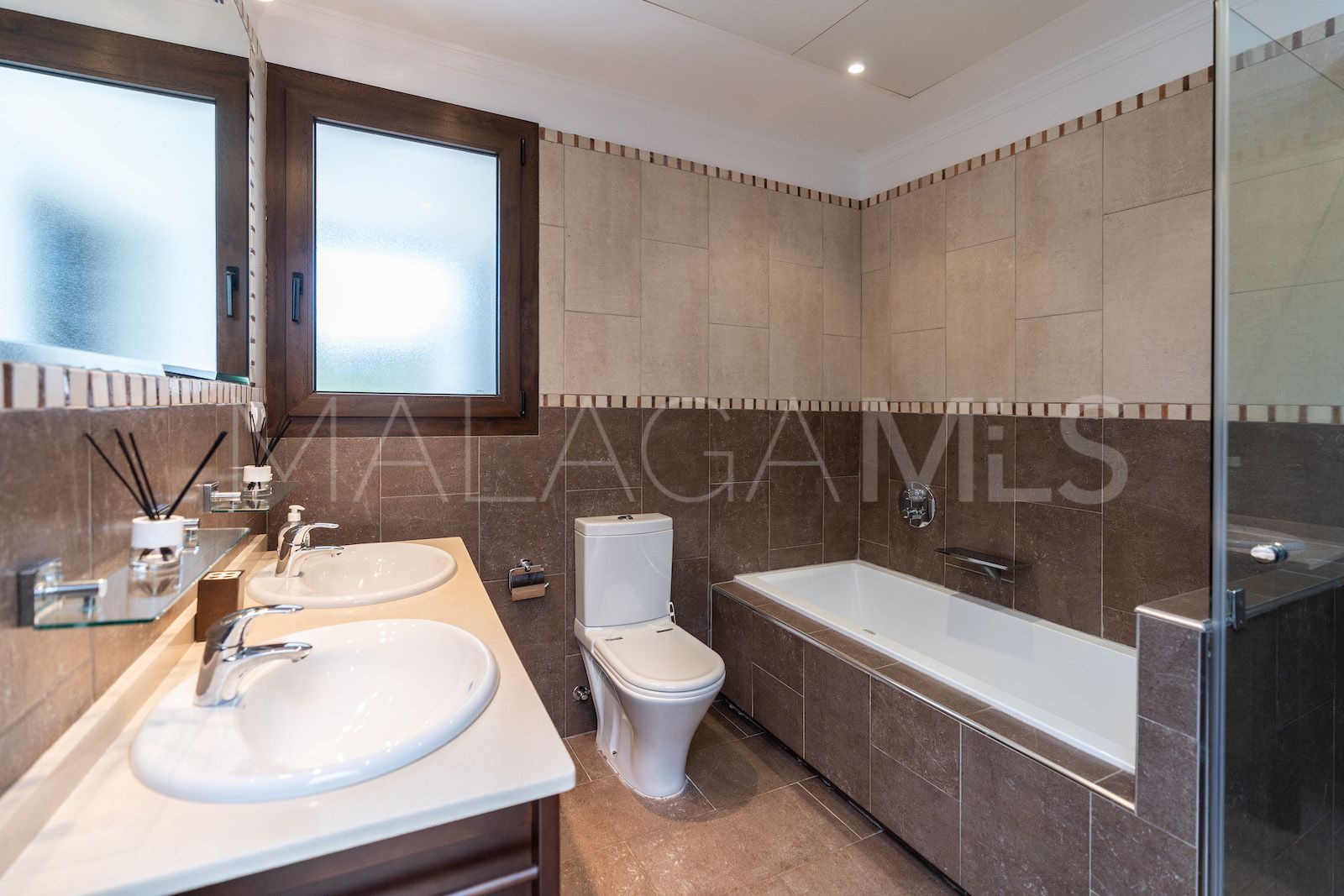 6 bedrooms Montemayor semi detached villa for sale