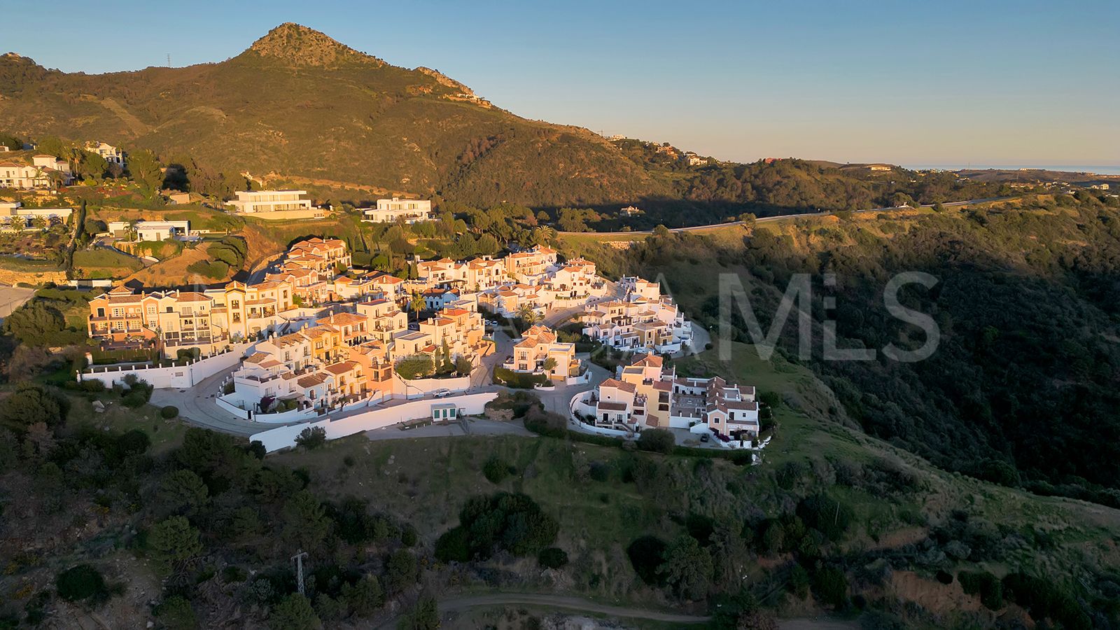 Se vende adosado in Montemayor
