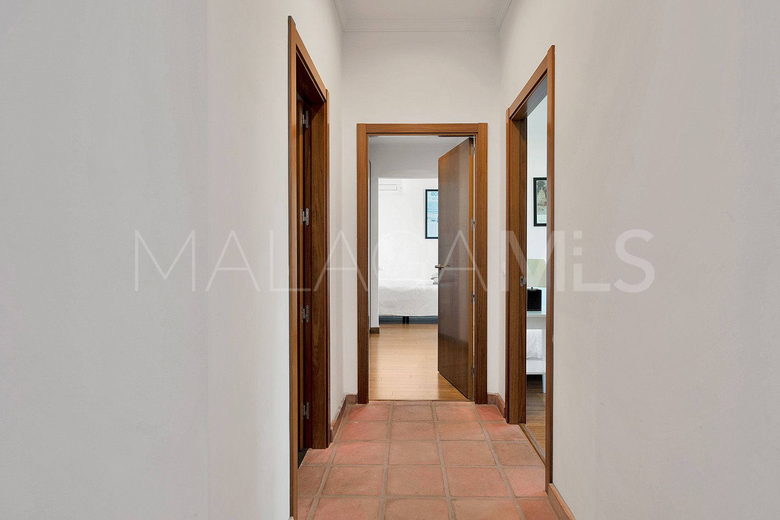 Villa for sale in Benahavis Centro