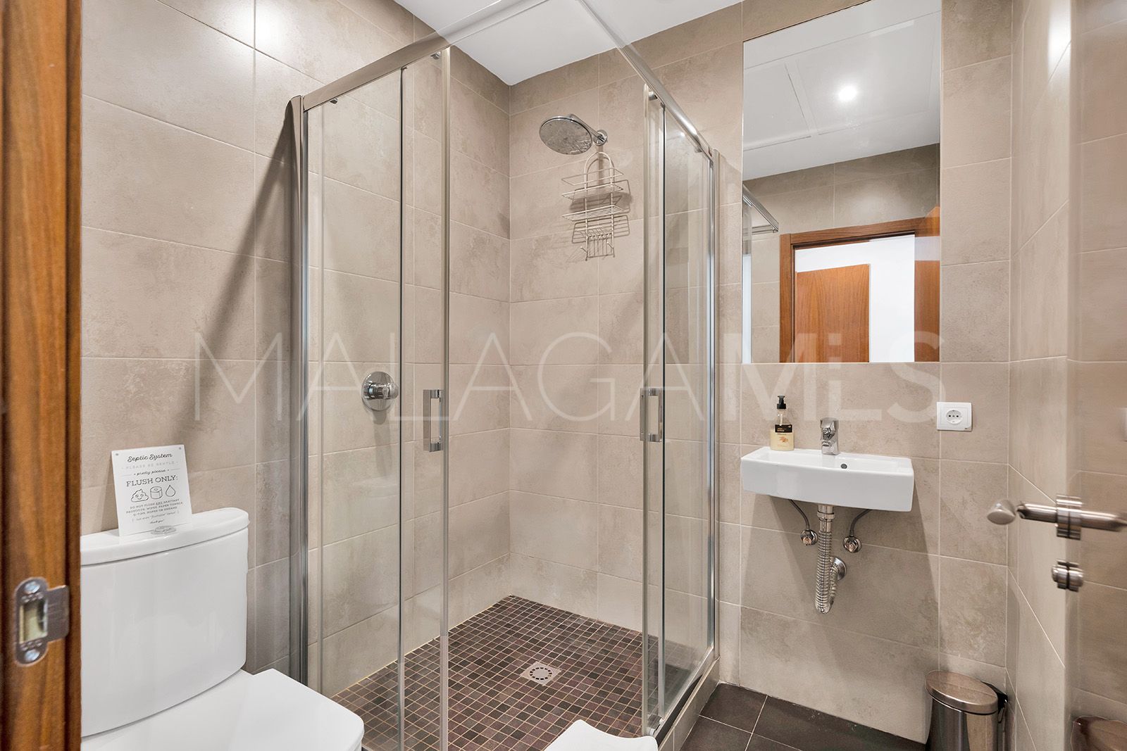 Villa for sale in Benahavis Centro